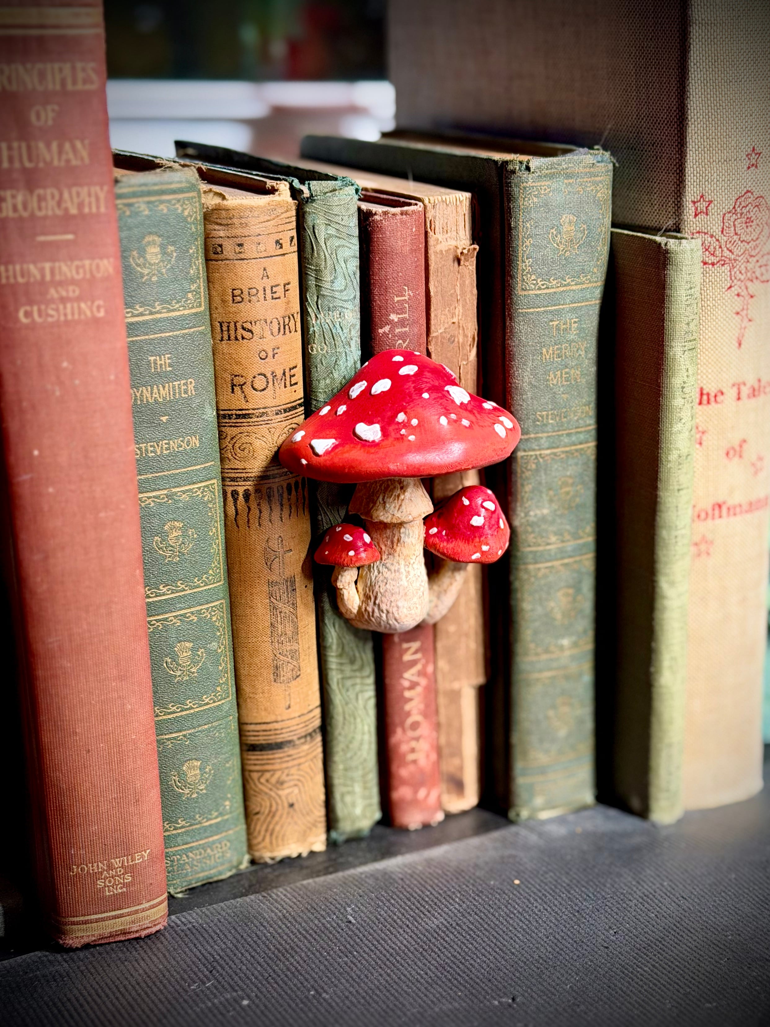 Mushrooms spine hugger 3d model