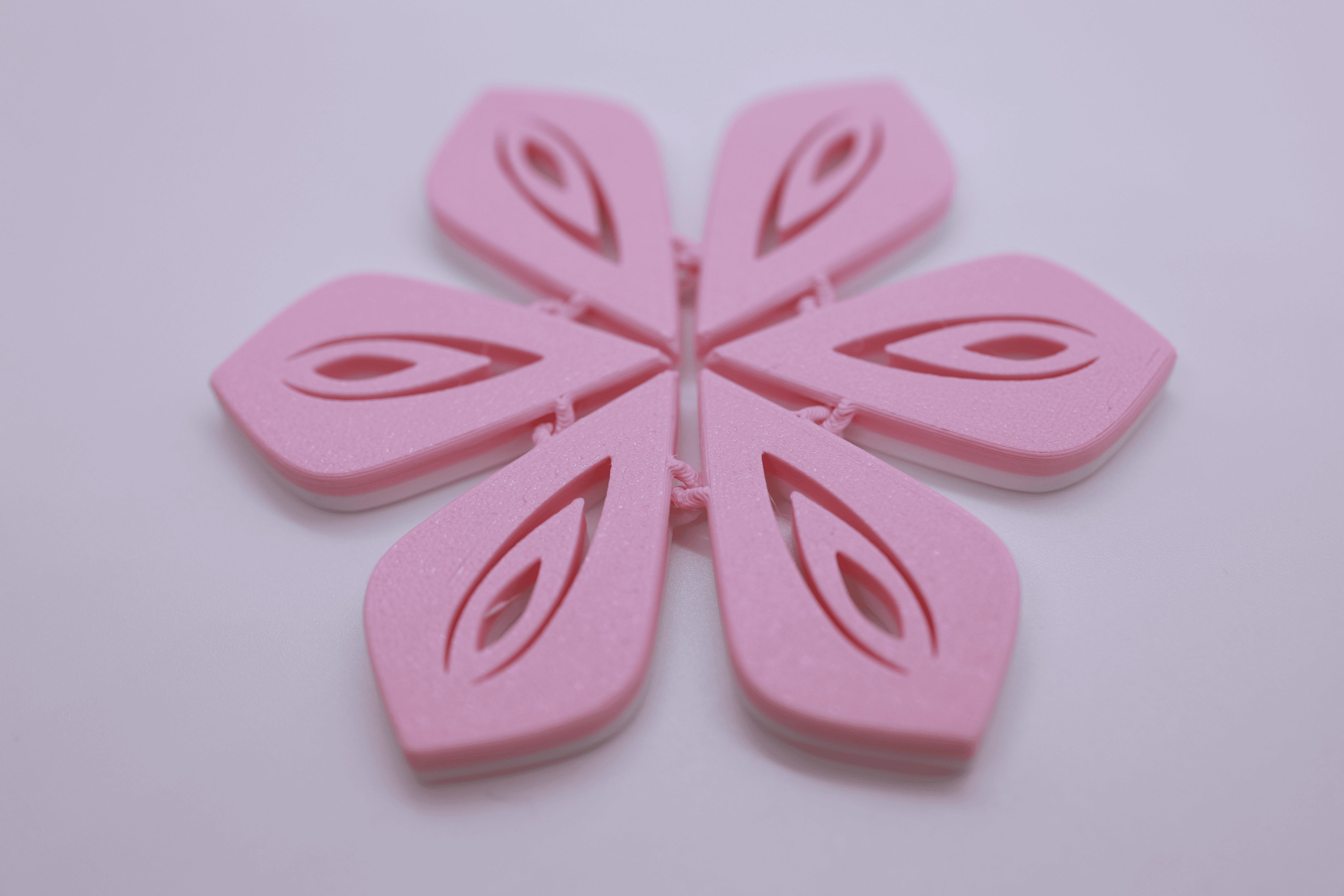 Eye Flower Coaster (Articulating) 3d model