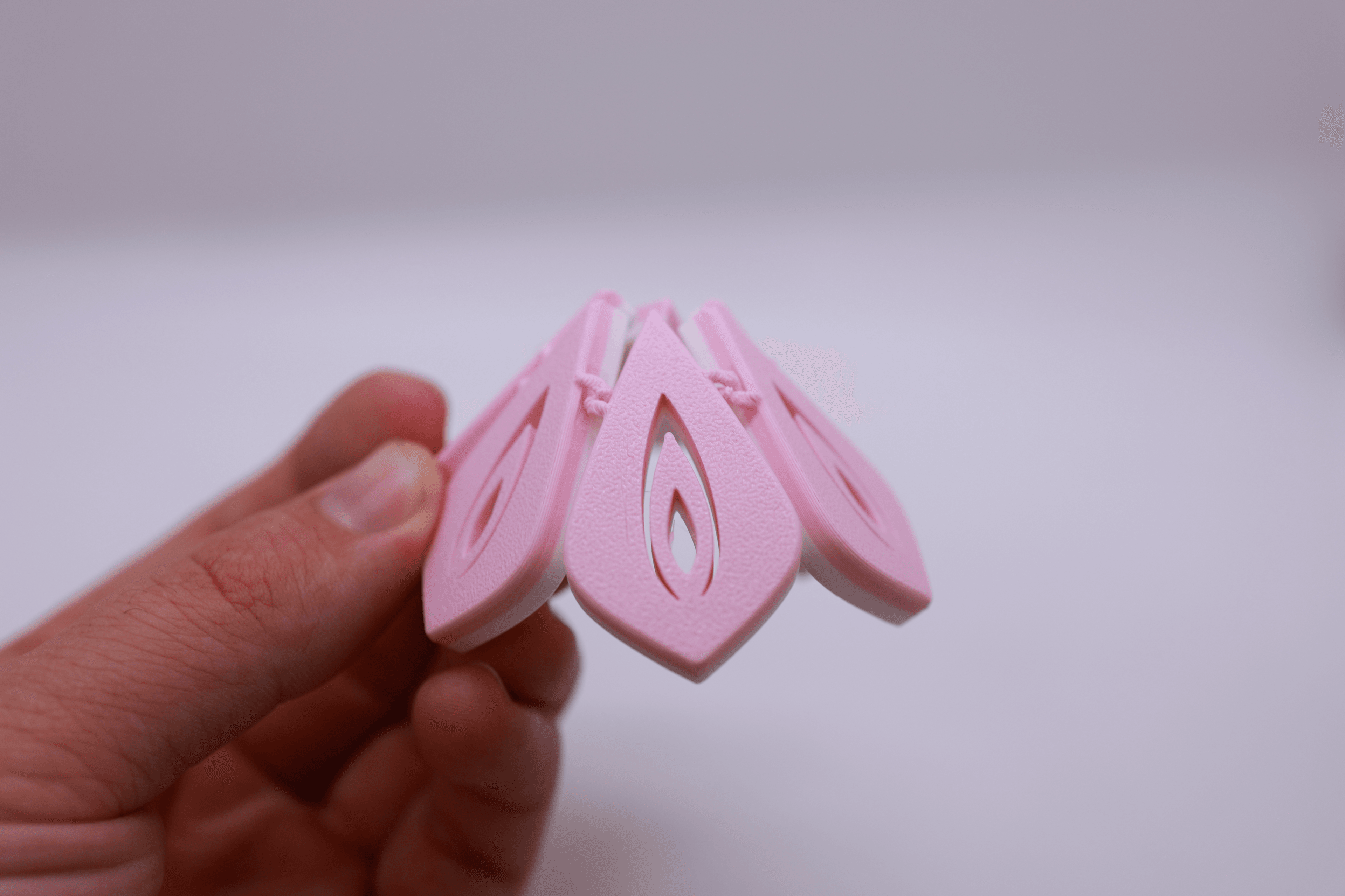 Eye Flower Coaster (Articulating) 3d model