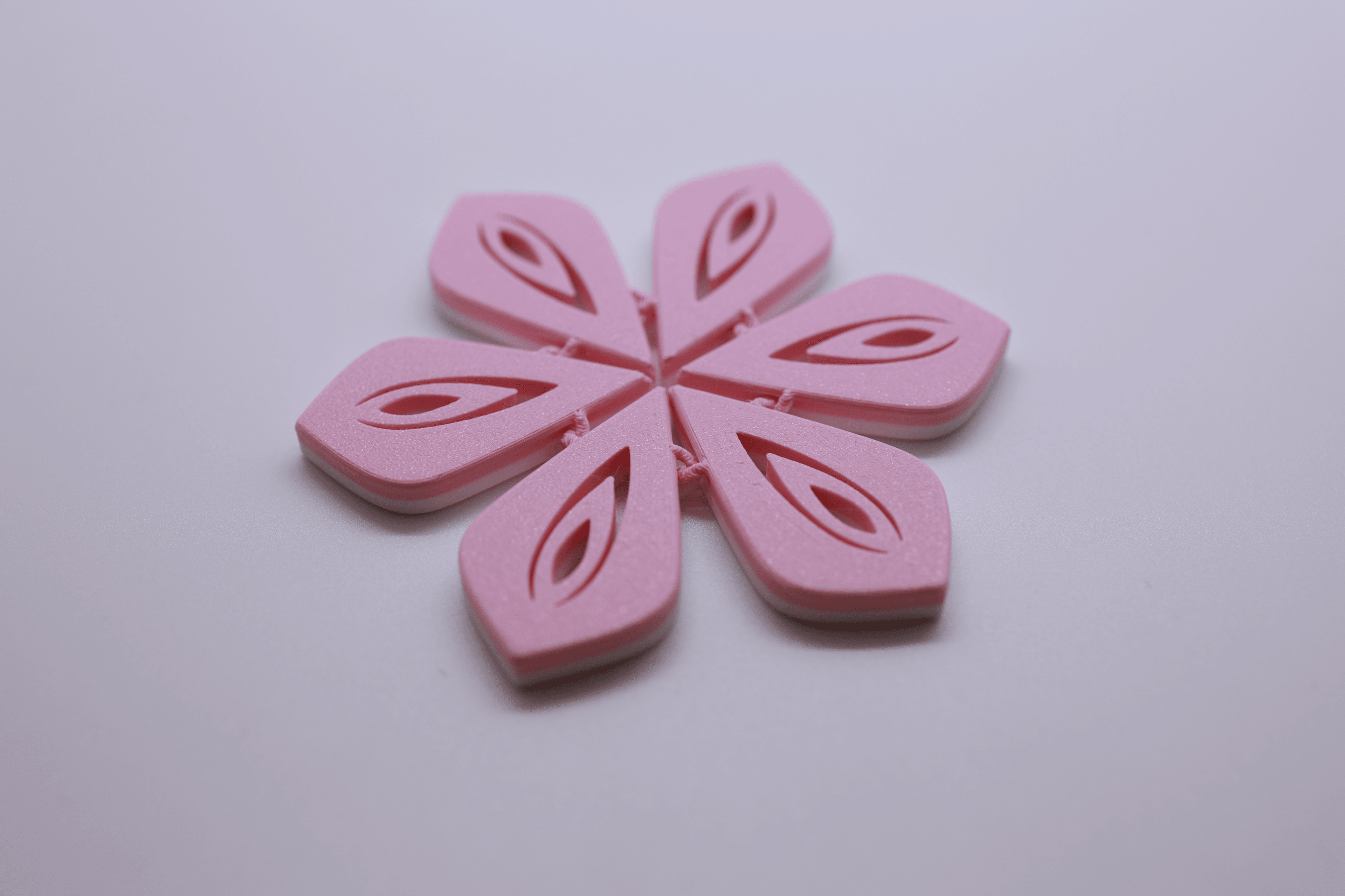 Eye Flower Coaster (Articulating) 3d model