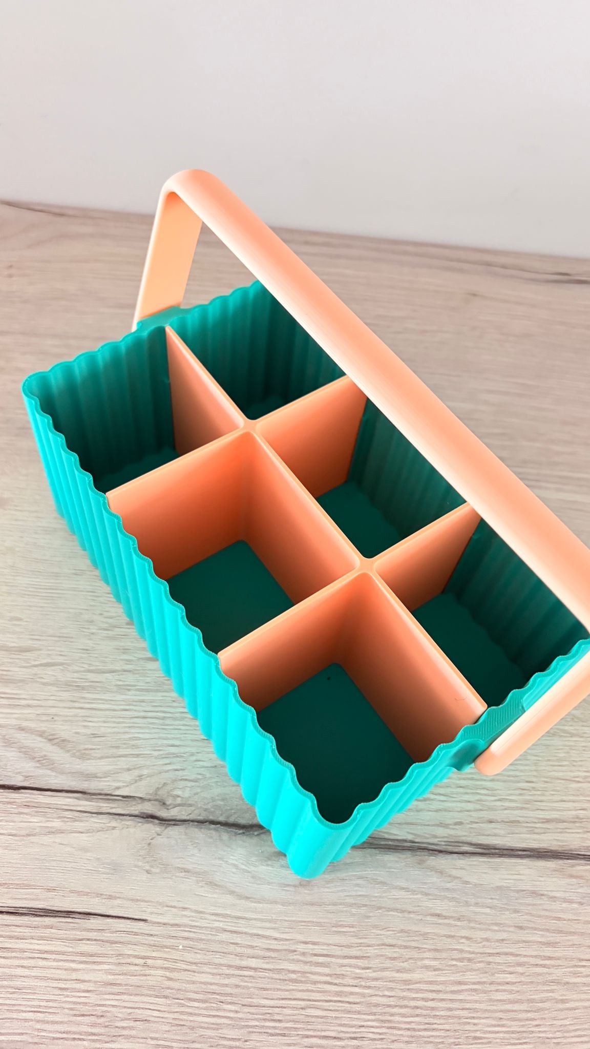 Color Pop Aura Basket 3d model