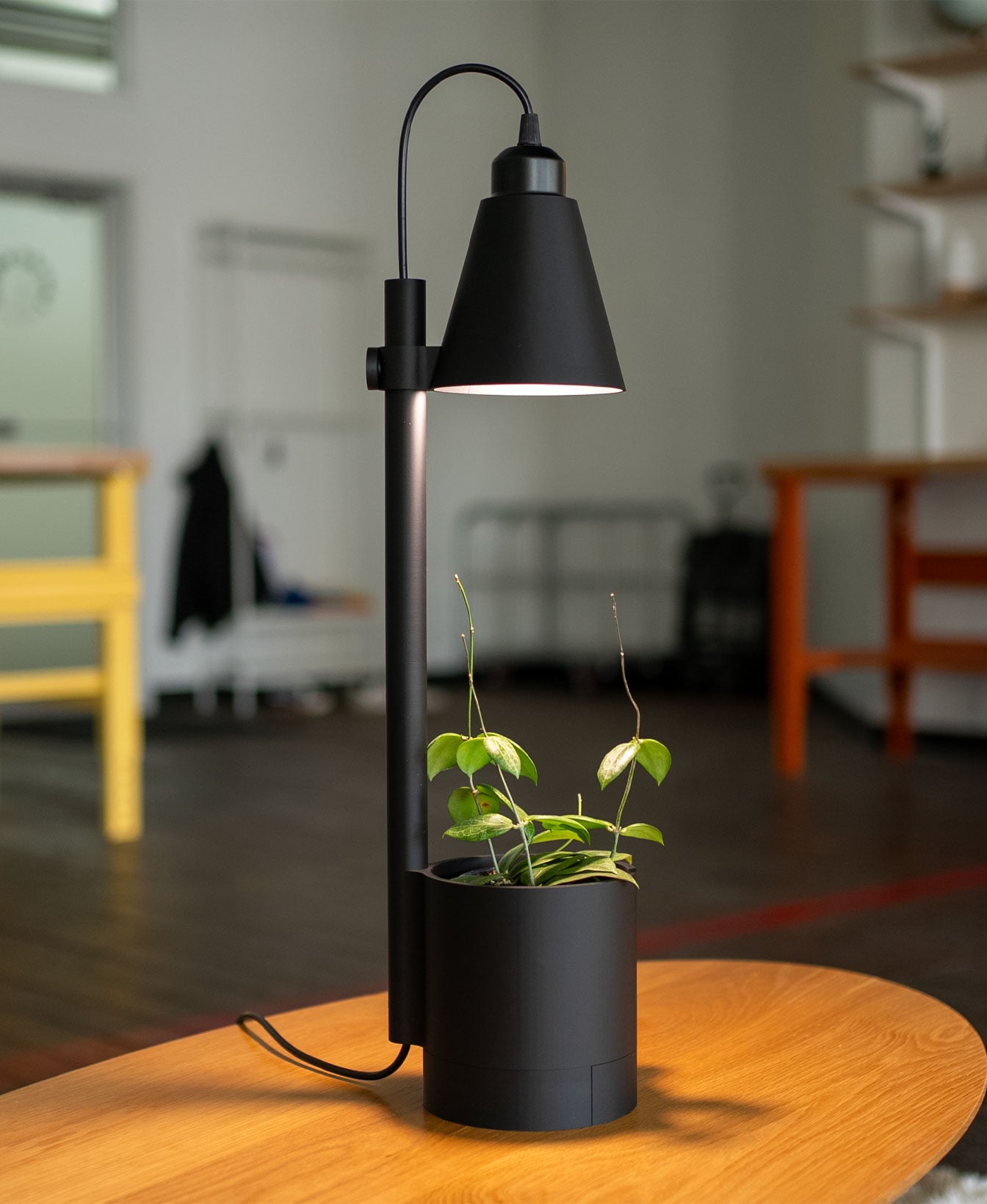 Grow Light Planter 3d model