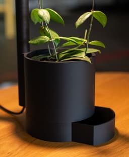 Grow Light Planter 3d model