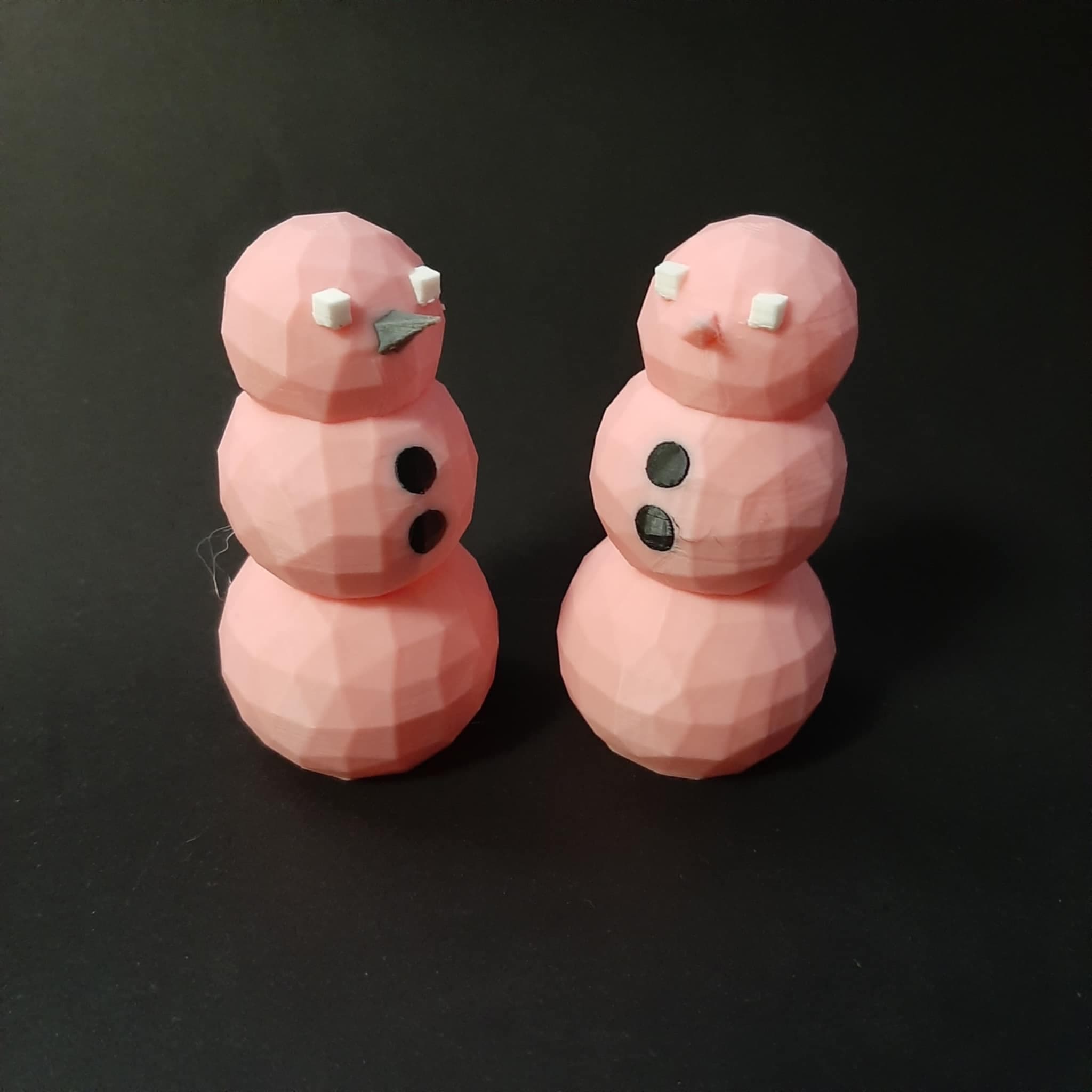 Bailey here....
Printed on my Snapmaker U1, I couldn't remap the colors in their slicer sooooo..... I have pink pals