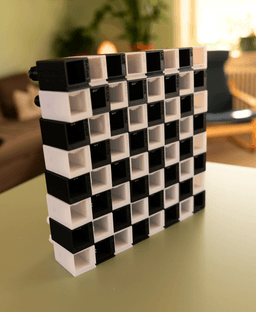 Twisty Chess Board by Ruven Bals 3d model