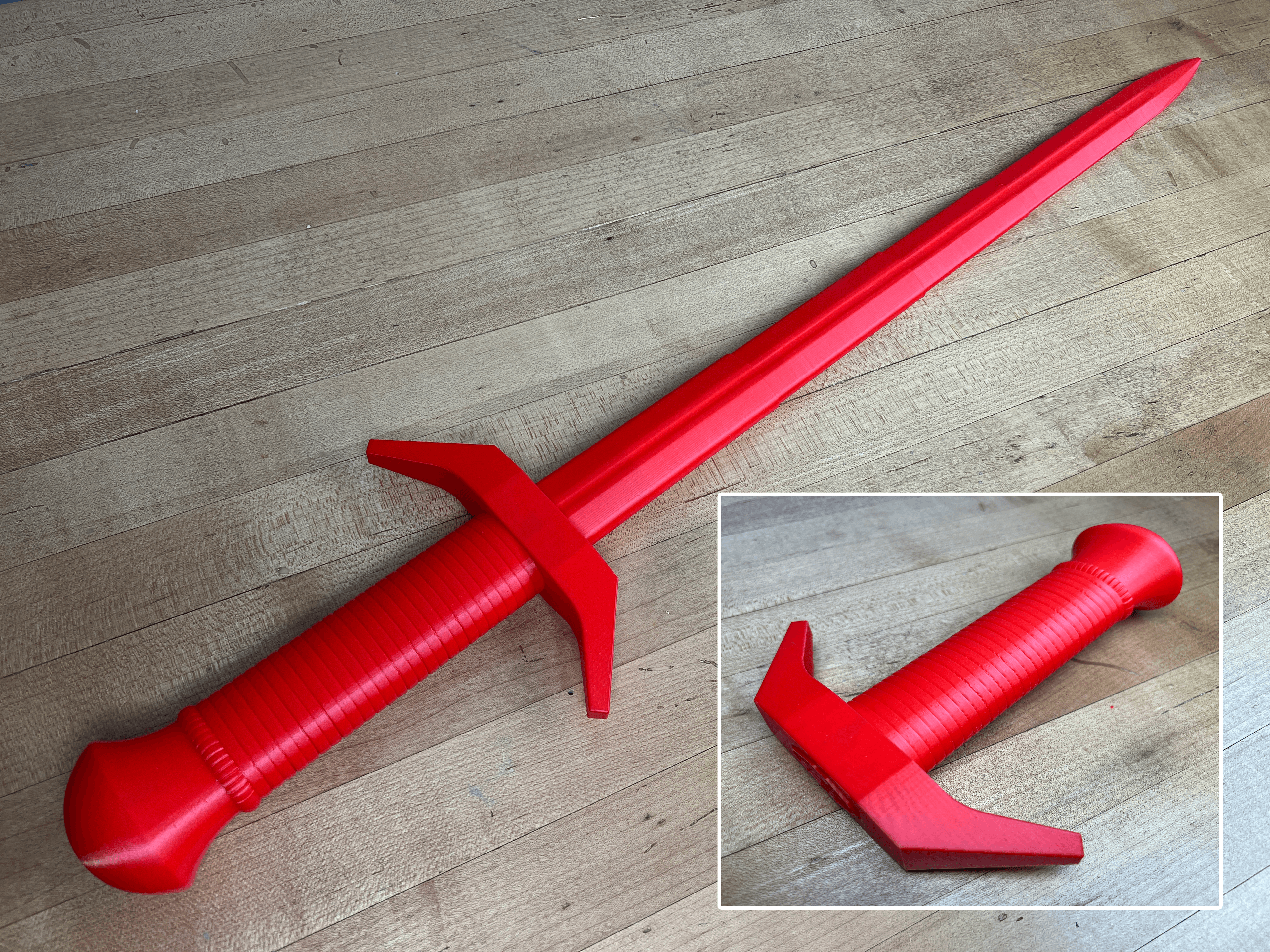 Broadsword v2 - Hilt 1 - Print-in-Place 3d model