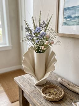 Modern Ocean Seashell Vase - Coastal Home Decor 3d model