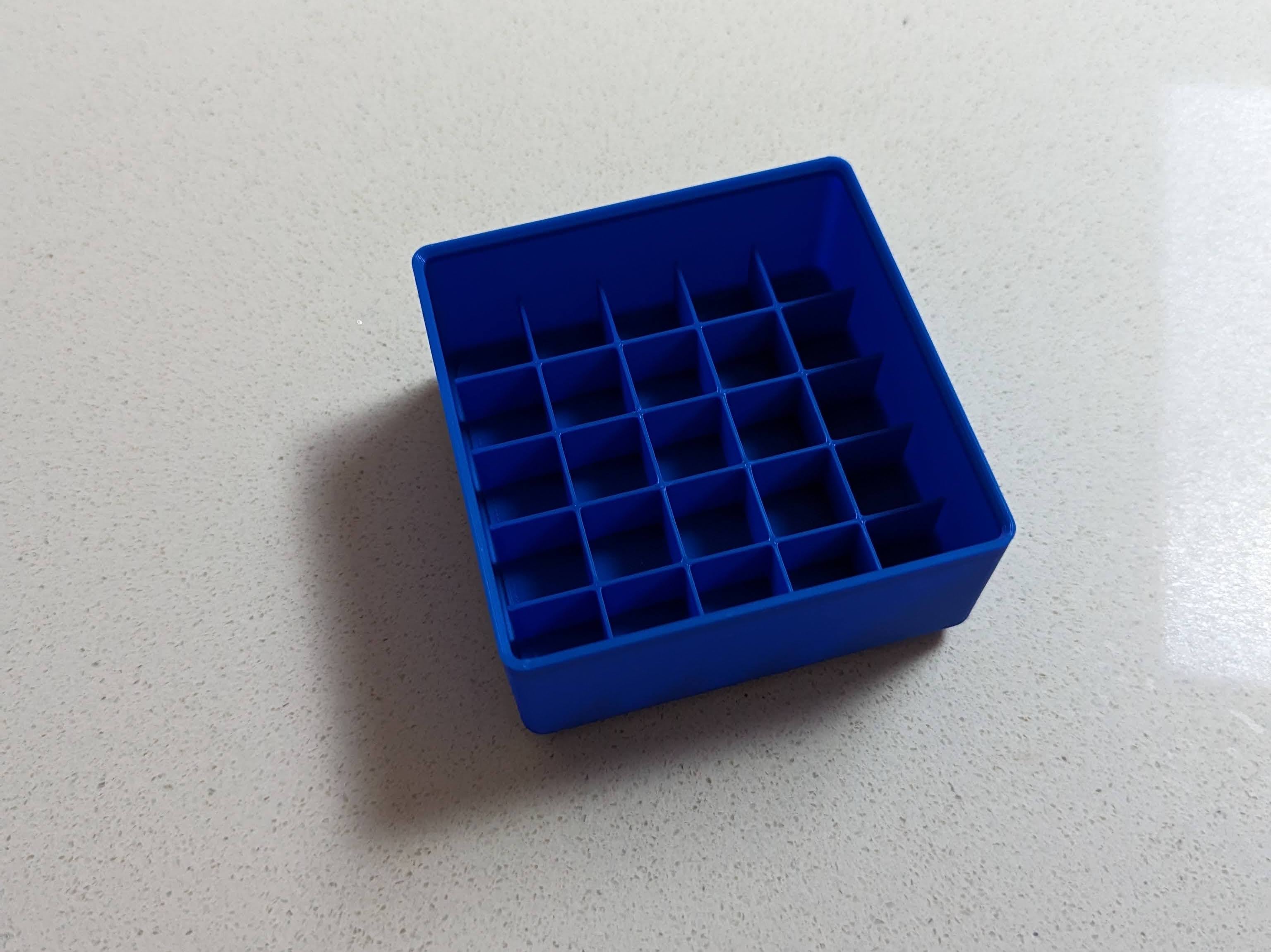 AA Battery Insert for 2x2 Gridfinity Box 3d model