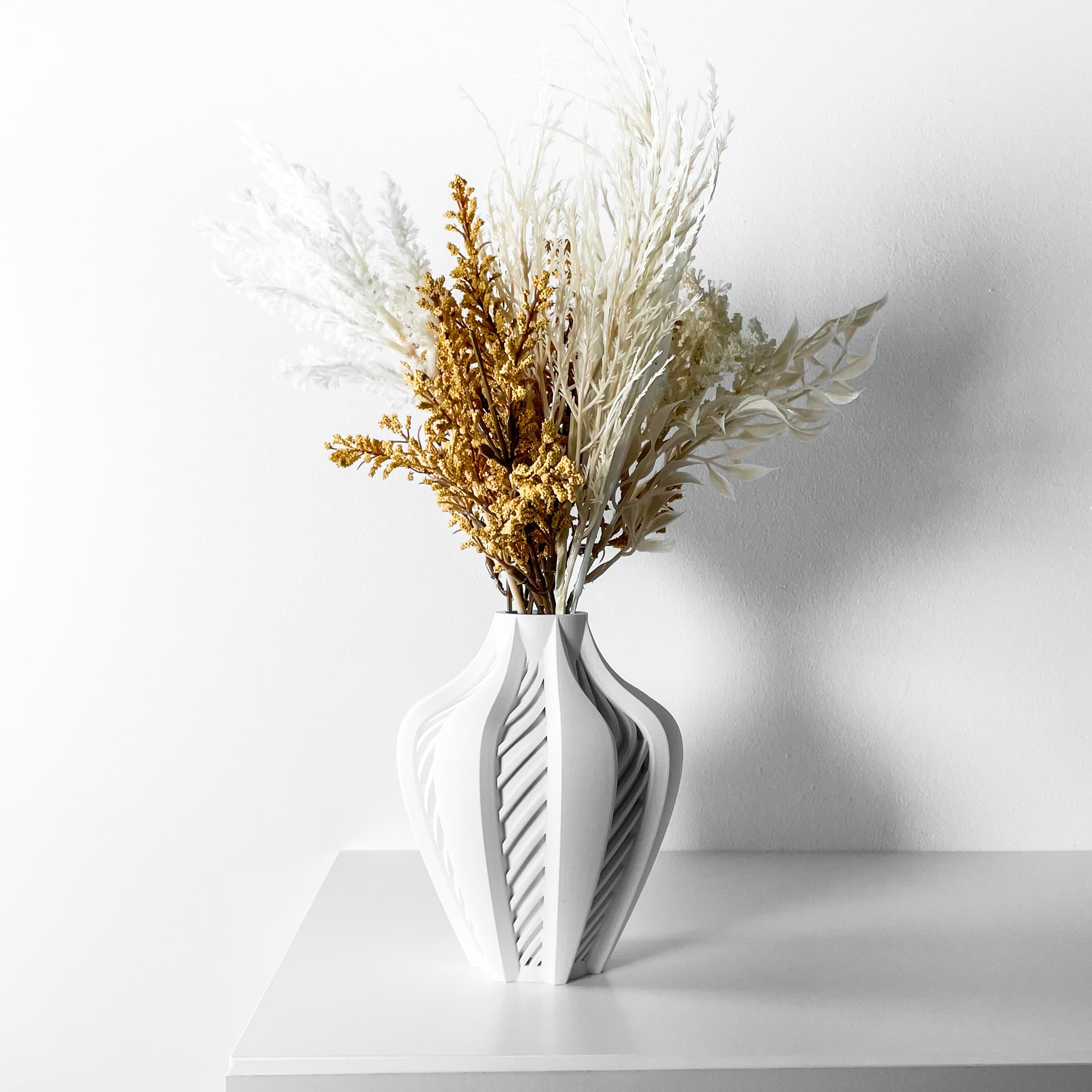The Elvox Vase, Modern and Unique Home Decor for Dried and Flower Arrangements | STL File 3d model