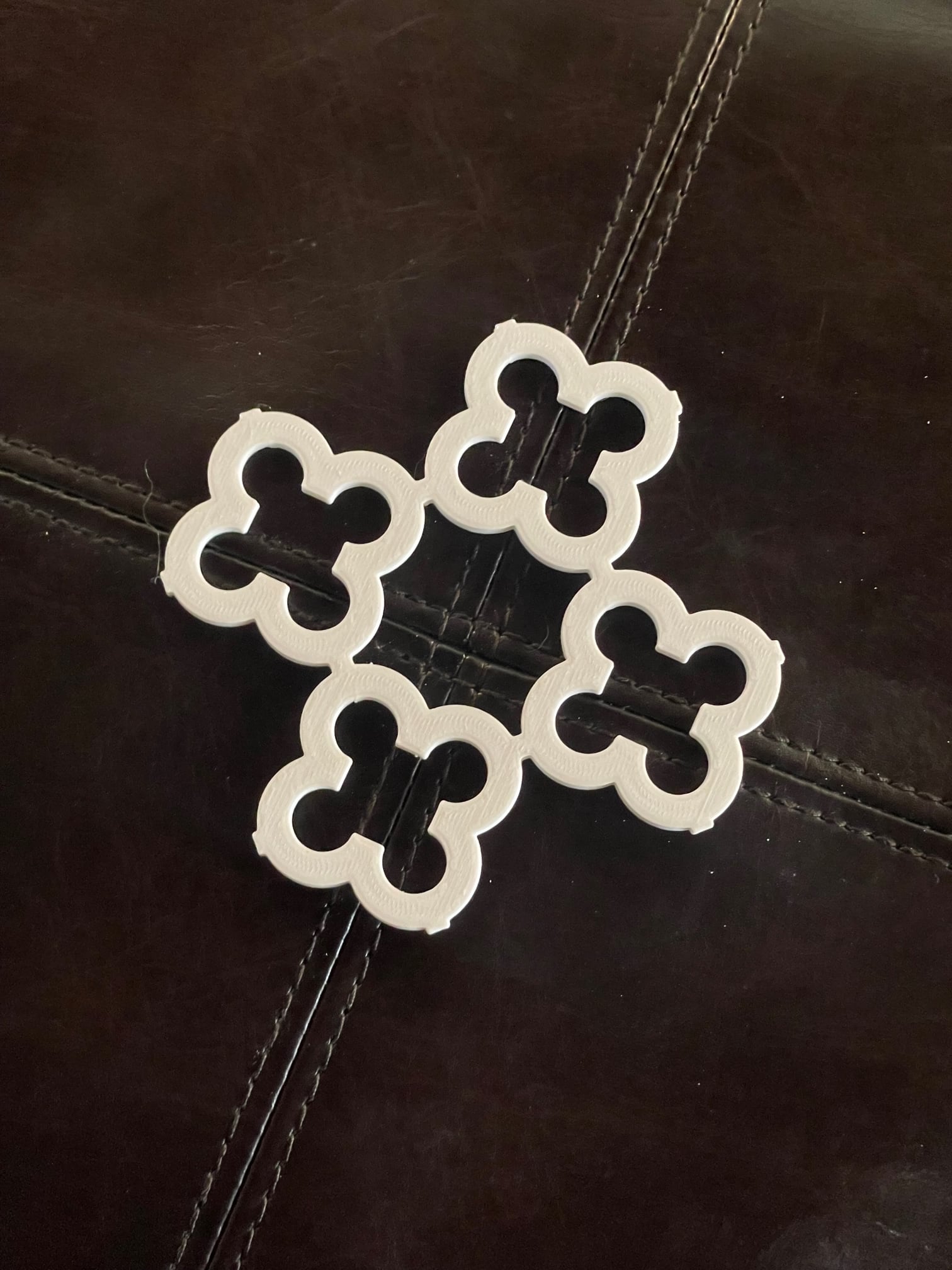 Quatrefoil 2 Retro Coaster 3d model