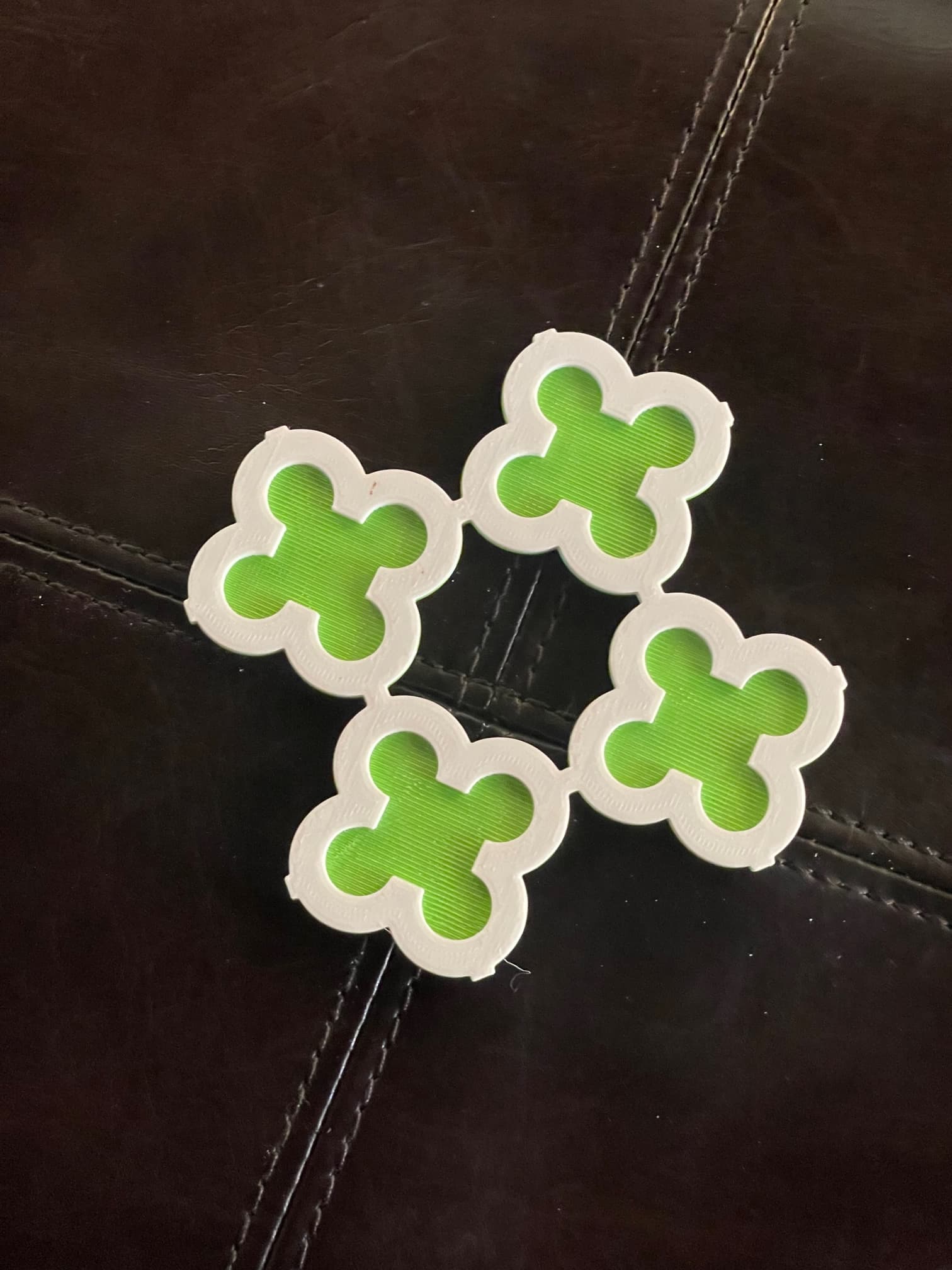 Quatrefoil 2 Retro Coaster 3d model