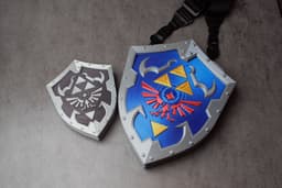 XL Hylian Shield Nintendo Switch Cartridge Case 3d model