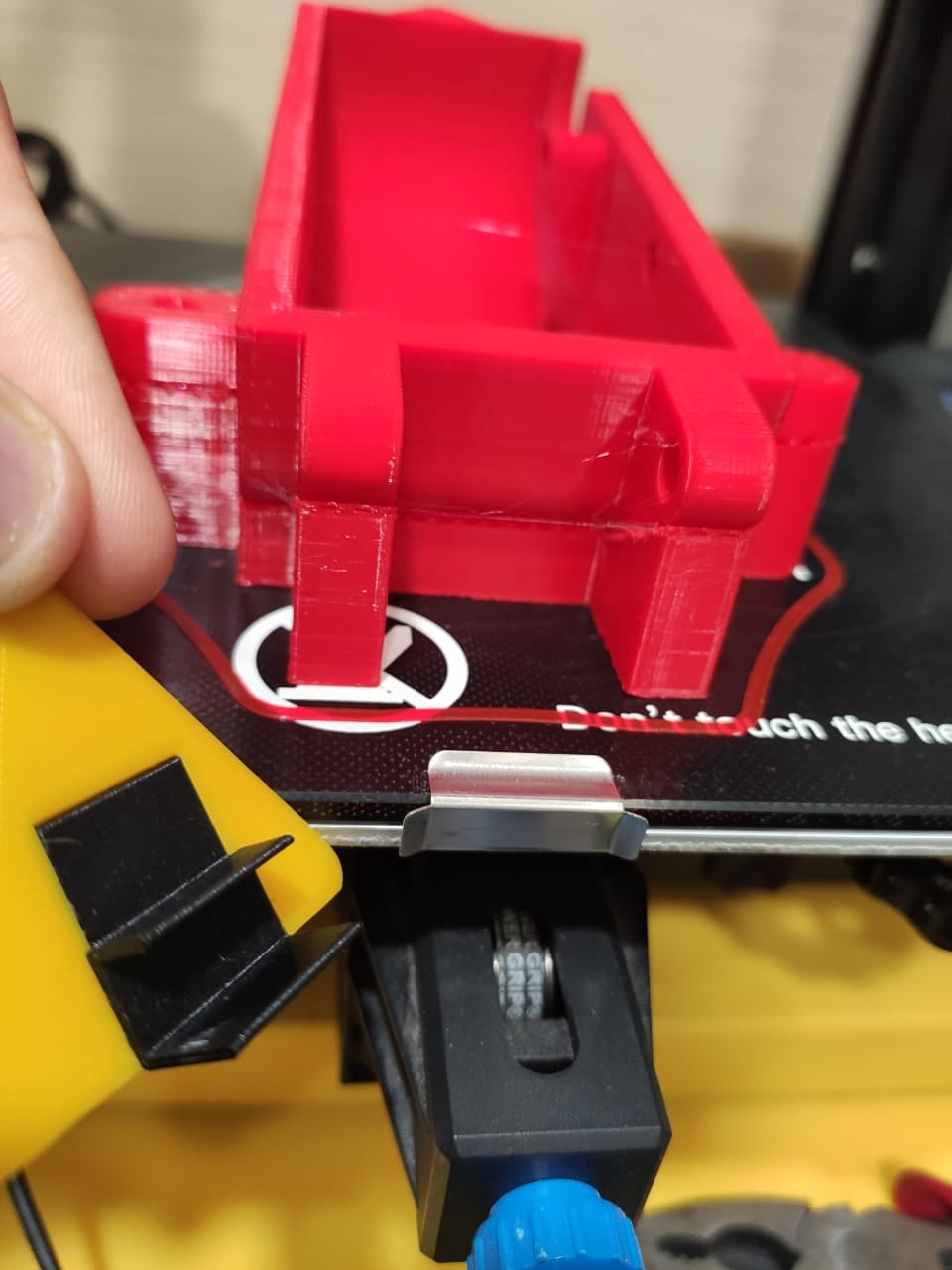 Caution Hot Mounting clips 3d model