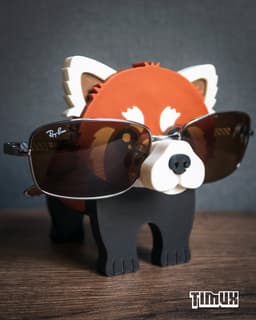 RED PANDA GLASSES HOLDER 3d model