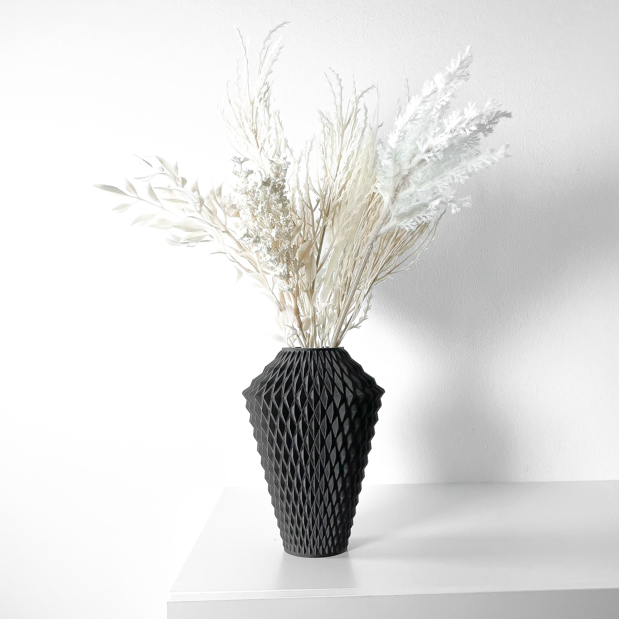 The Vantori Vase, Modern and Unique Home Decor for Dried and Flower Arrangements | STL File 3d model