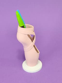 Pointe – Vase or Pen Holder 3d model
