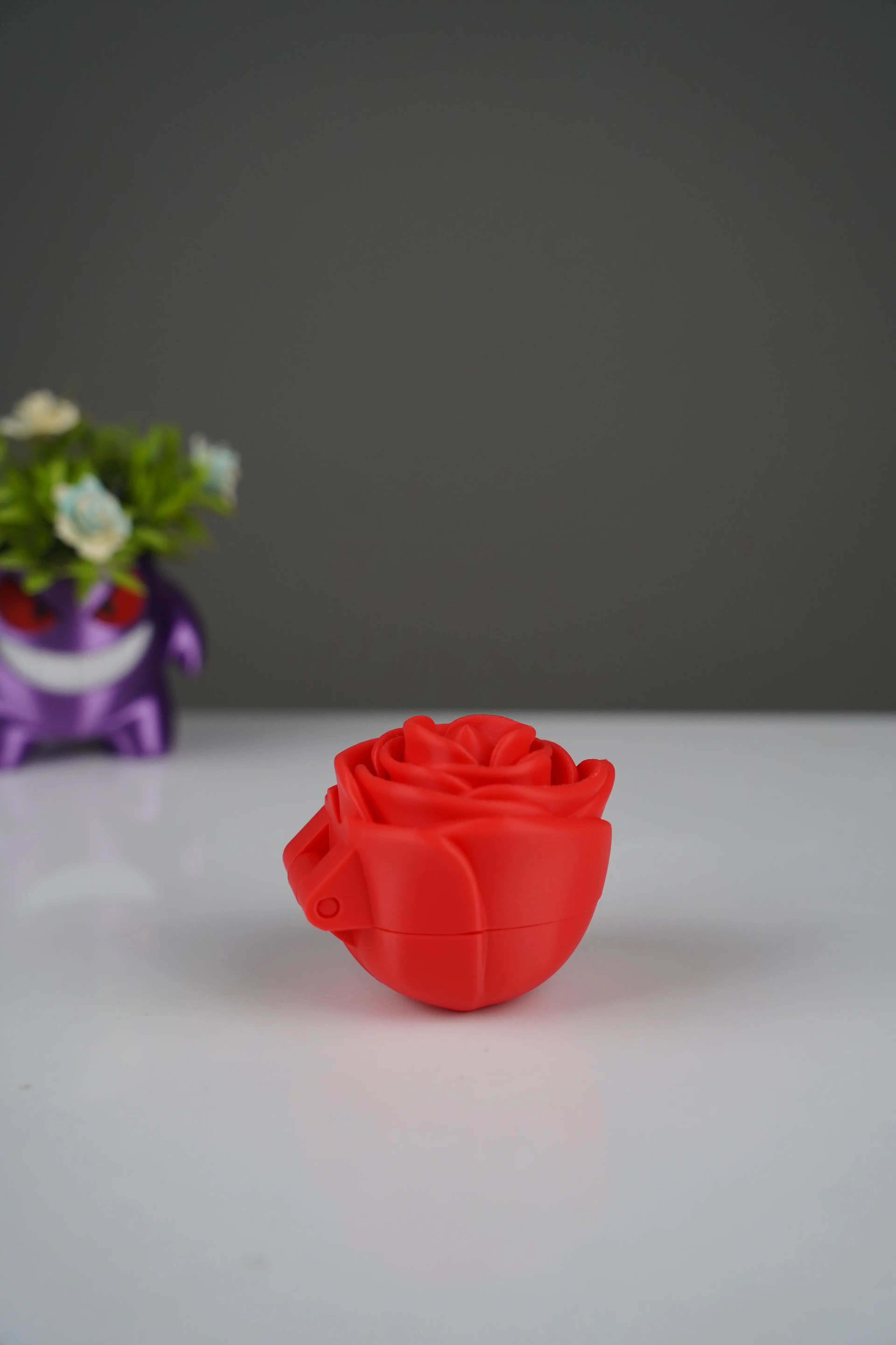 Hinged Rose Container 3d model