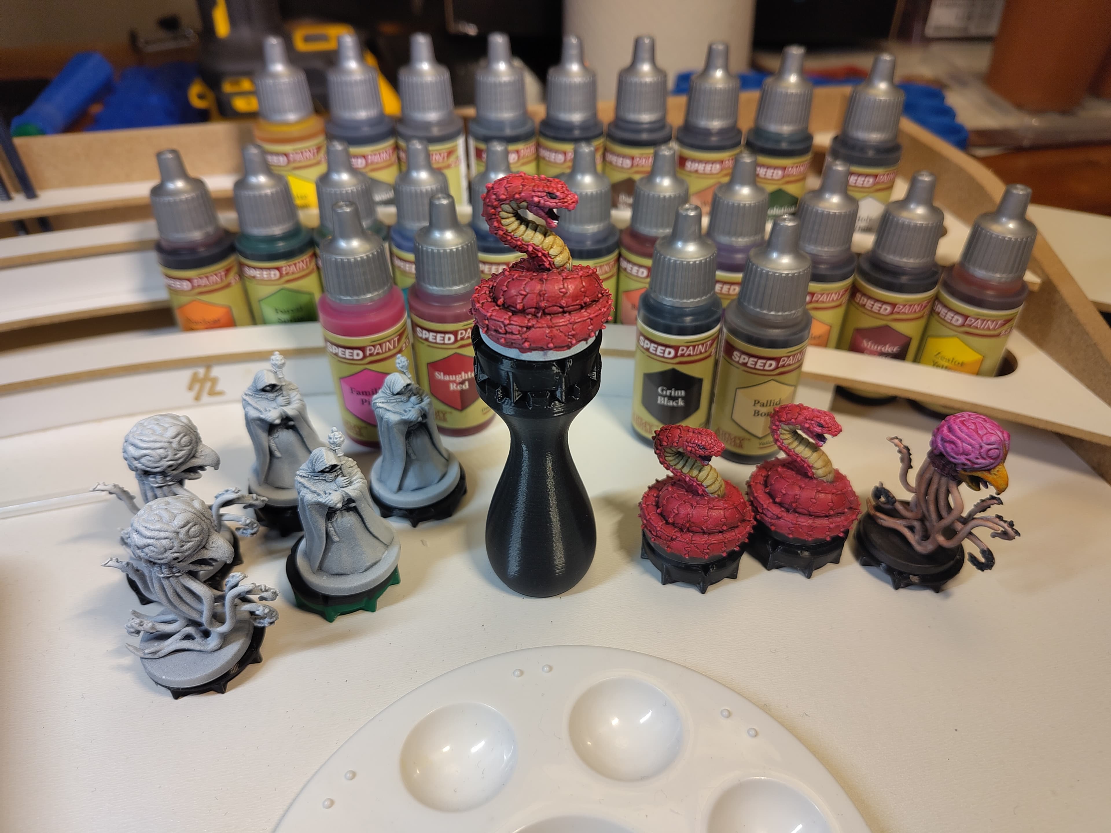 Small and Medium Mini Painting Handle with Swappable Magnet Bases 3d model