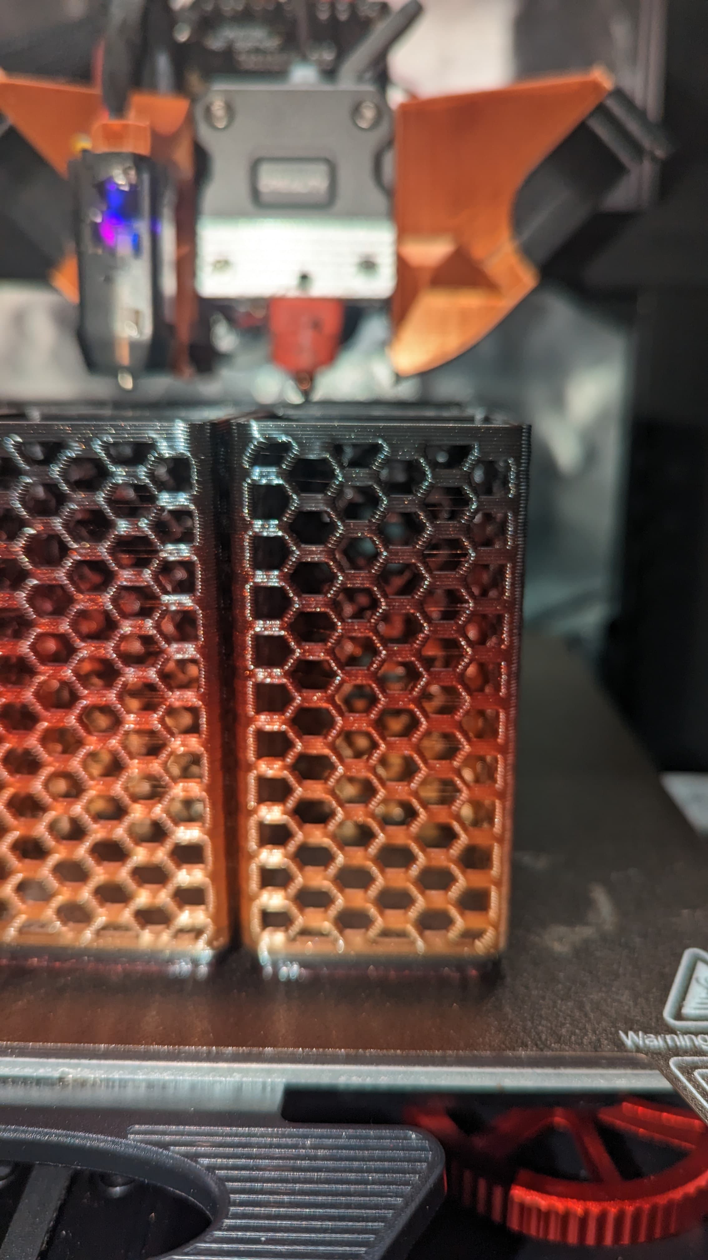 0.8mm nozzle, amolen silk pla, came out amazing.