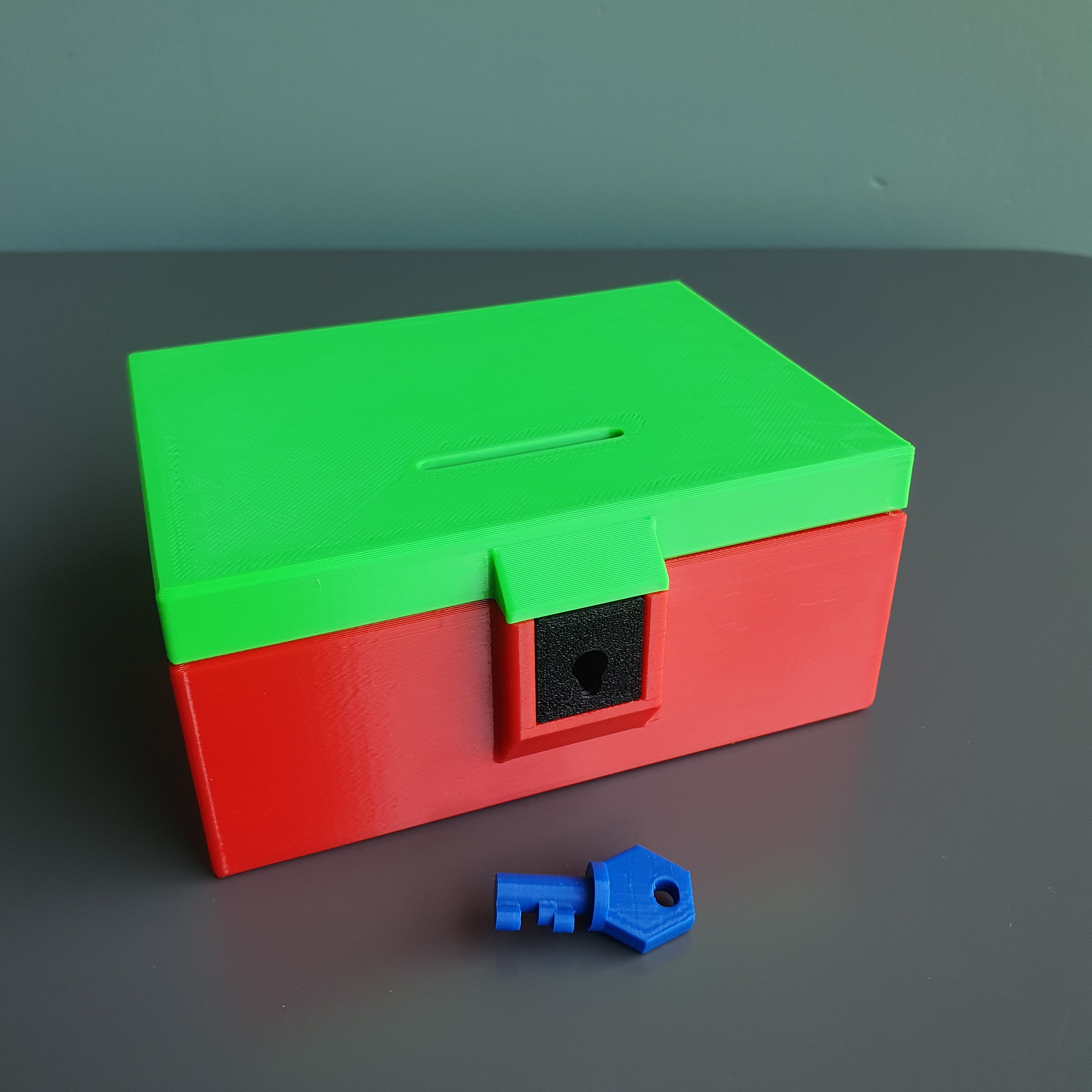 Coinbox with key lock 3d model