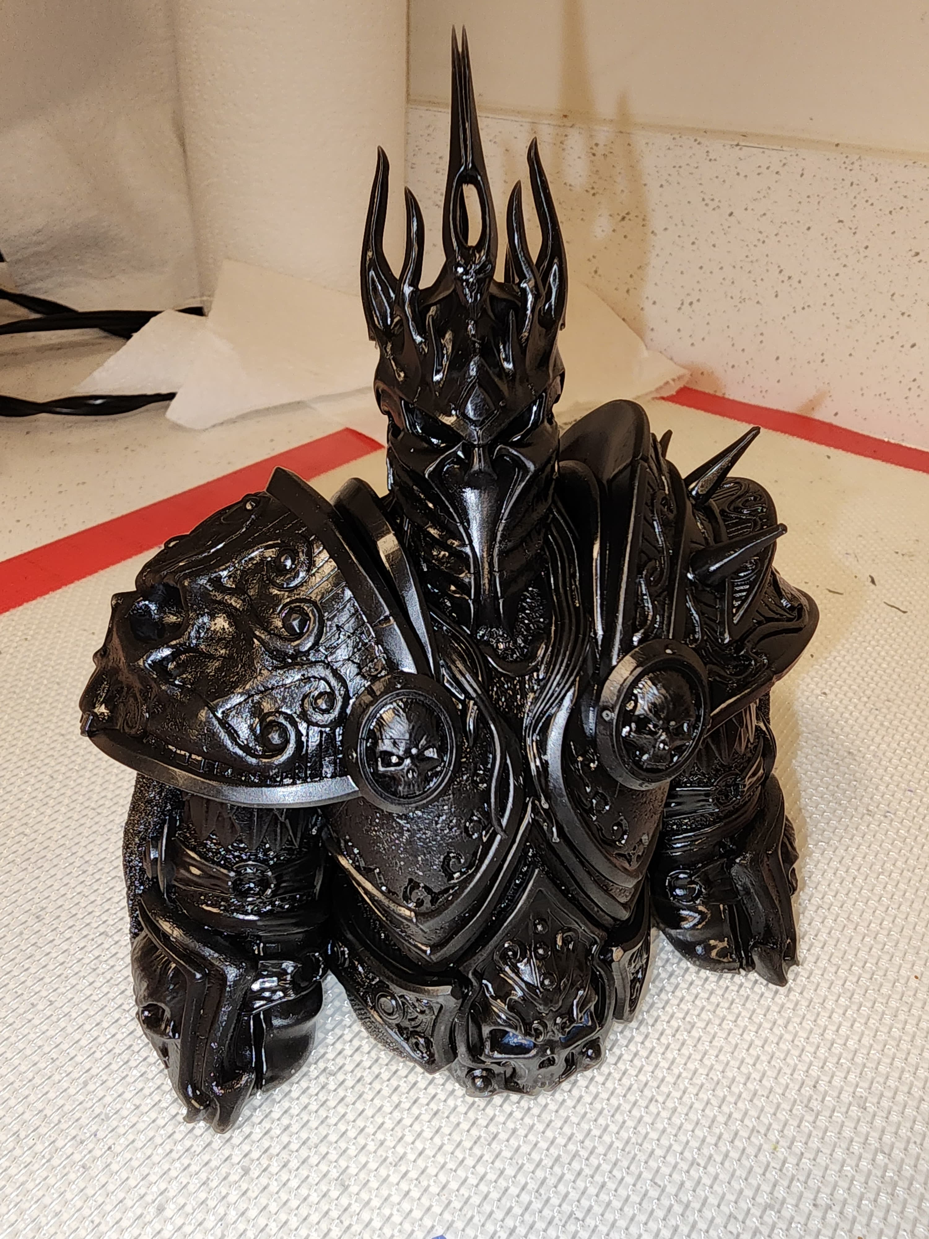 Amazing quality. 0.02 layer quality with x16 Anti-Aliasing. Turned out really well. Pre-Supports easy to remove. Sturdy yet light. Beautiful sculpture.