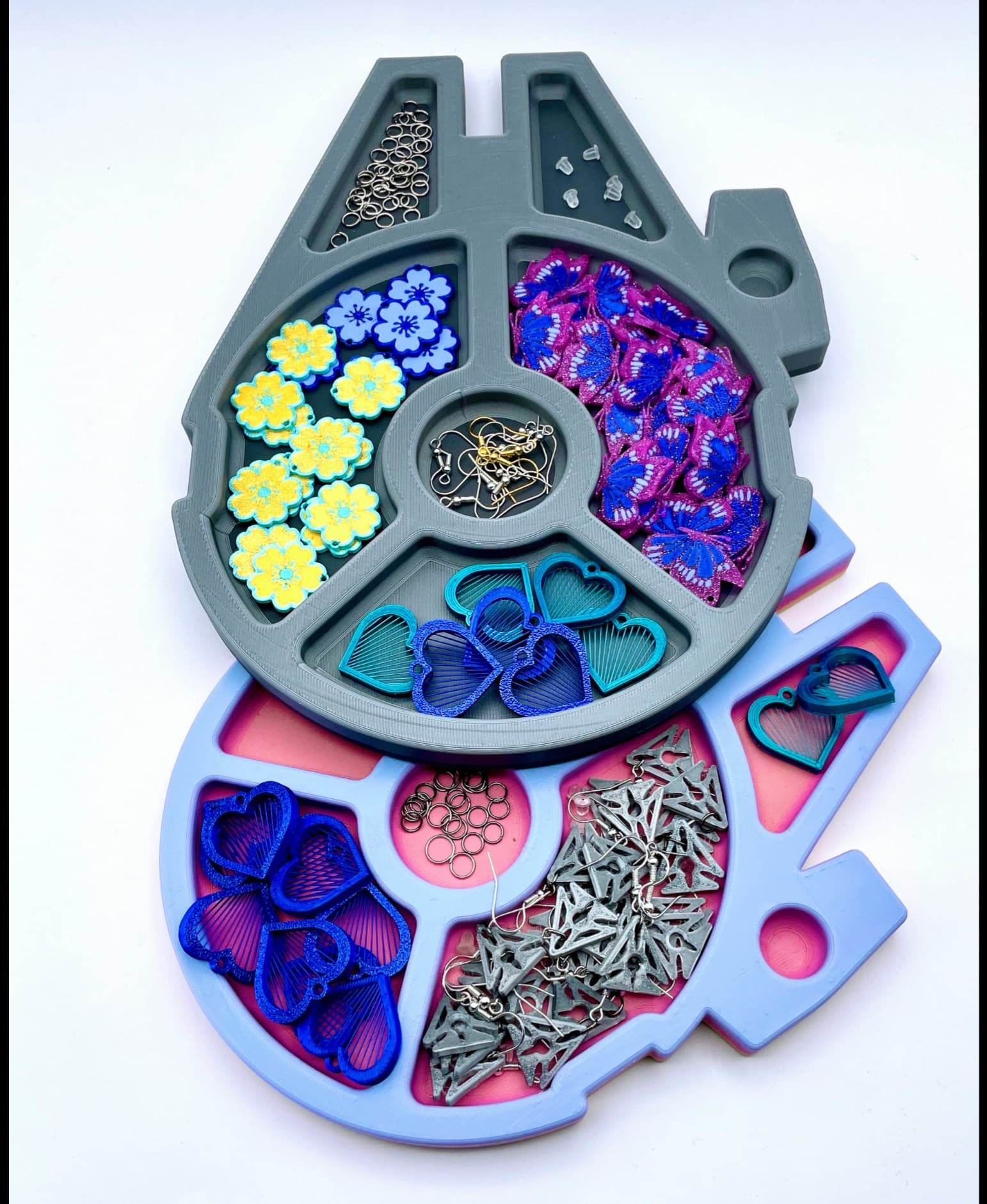 Millennium Falcon Storage Tray - Great for earring making!! Polymaker Metallic Silver and Pastel Rainbow - 3d model