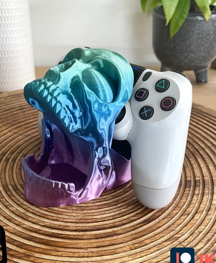 Screaming Skull Controller Holder / No Supports 3d model