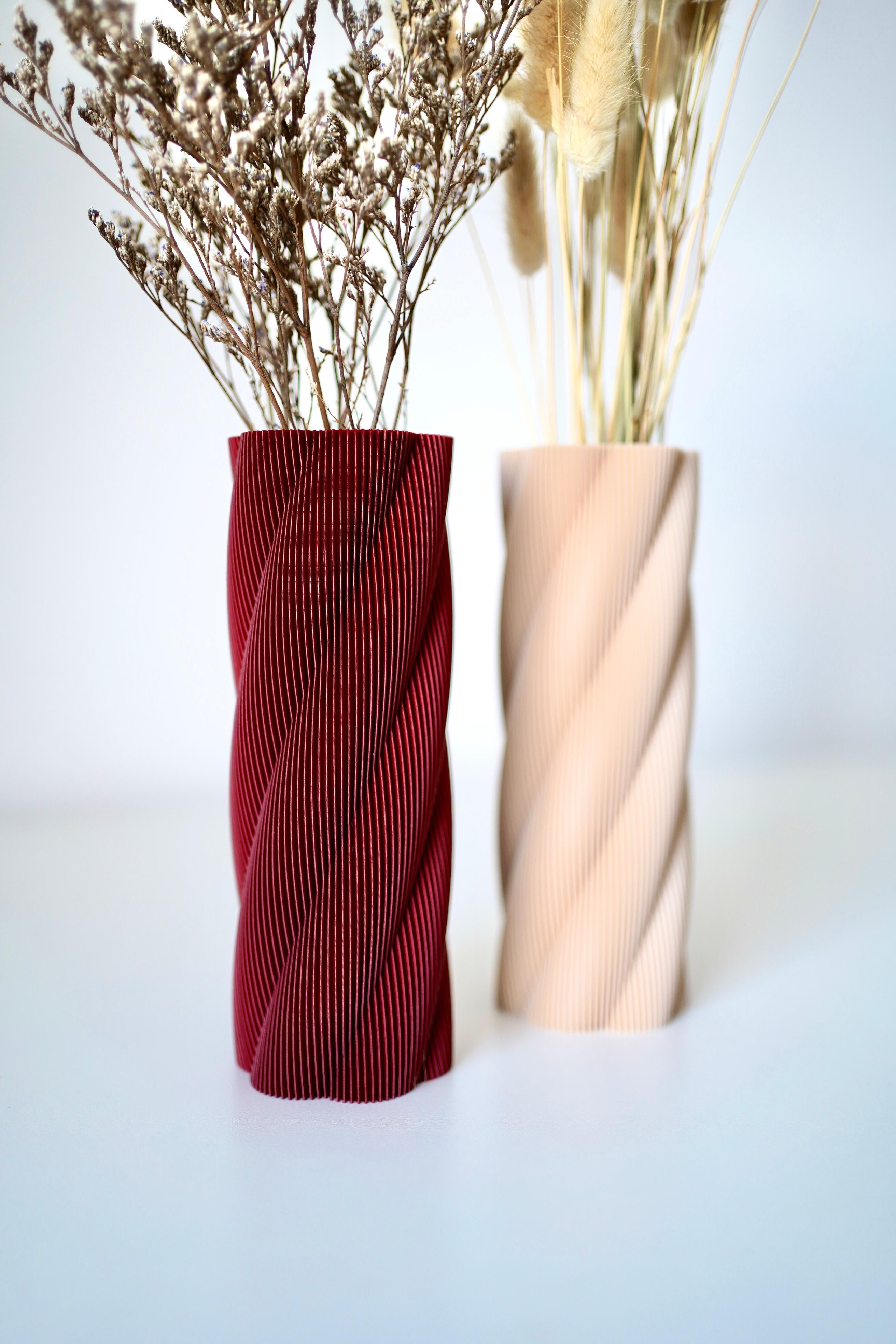 TWISTLAM vase 3d model