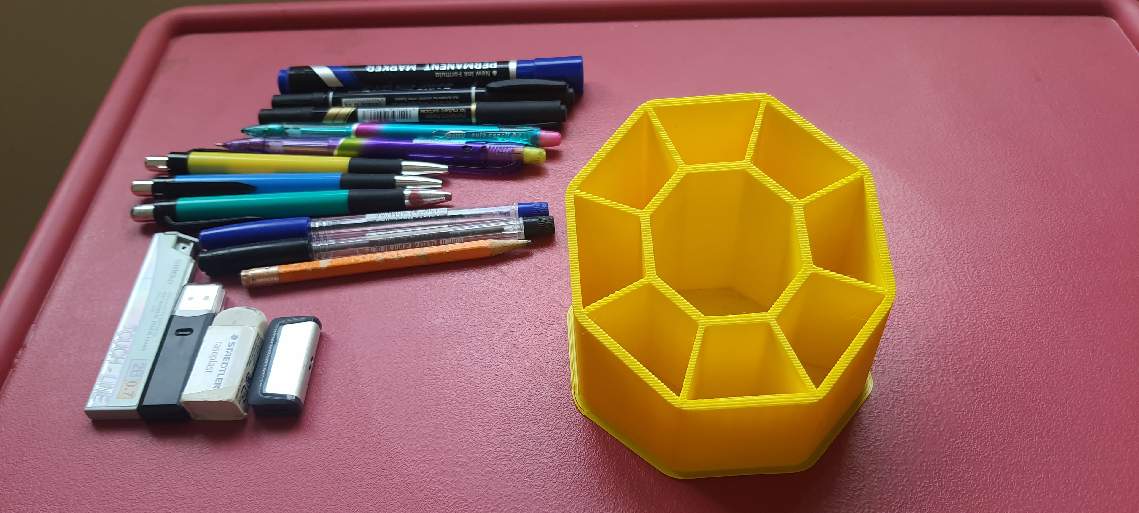 Pentagon penstand 3d model