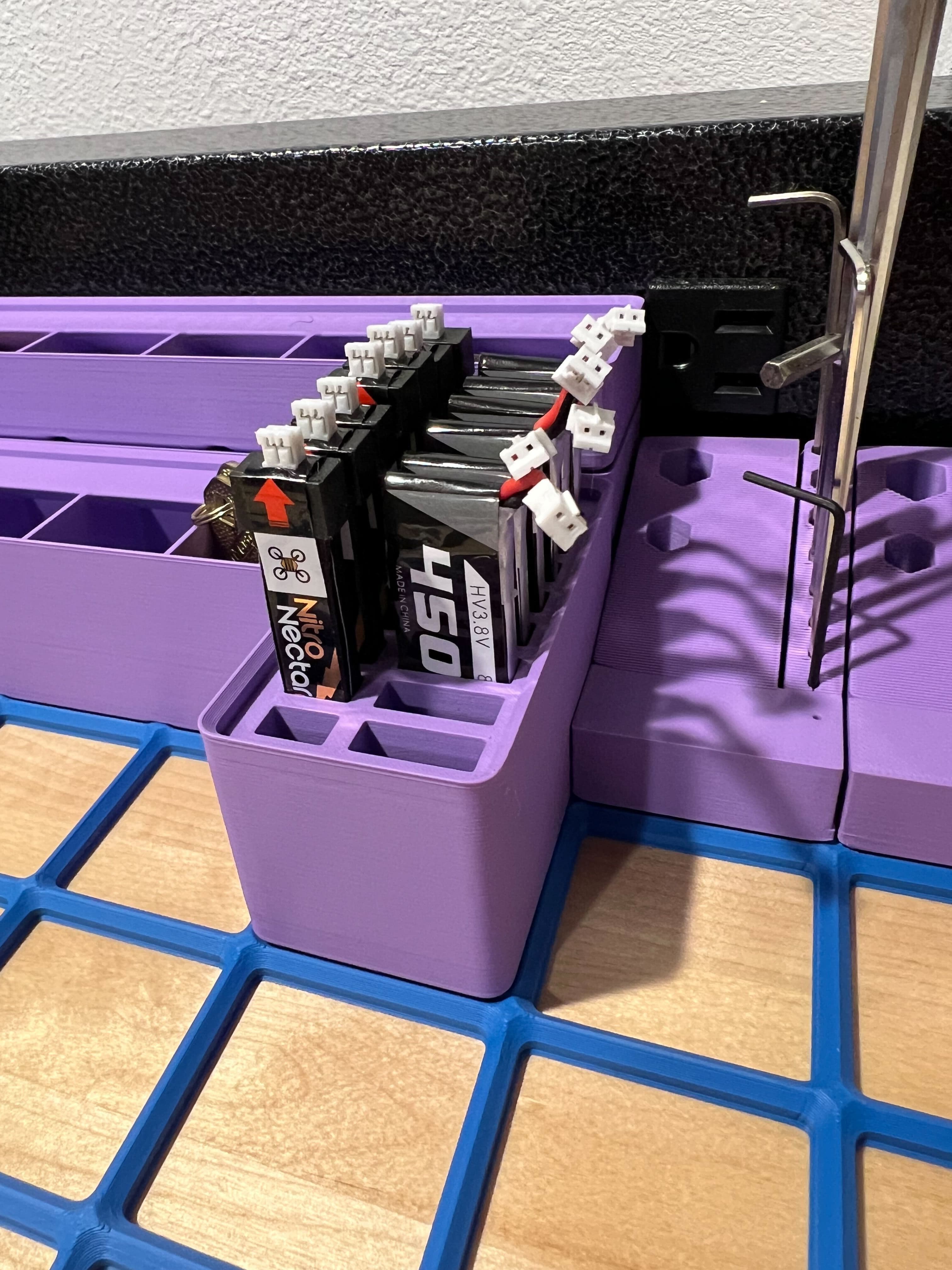 1S Tiny Whoop Battery Organizer 2x1 Gridfinity 3d model