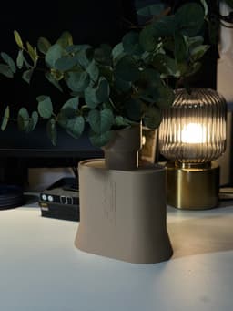 Flora Exhaust Vase 3d model
