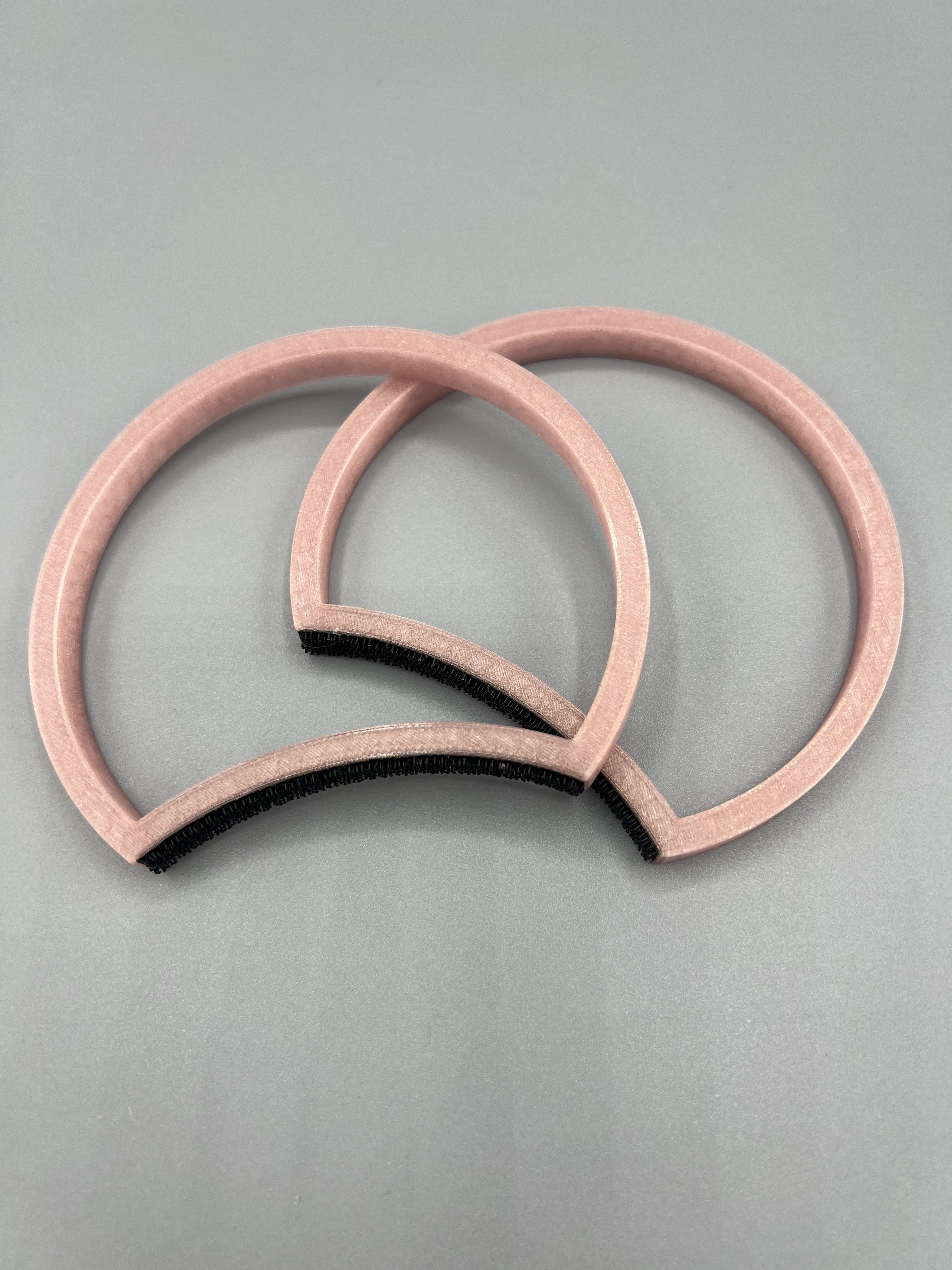 Simple Loop Ears 3d model