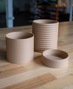 Planter with Hidden Drip Tray - Poppy 2 3d model