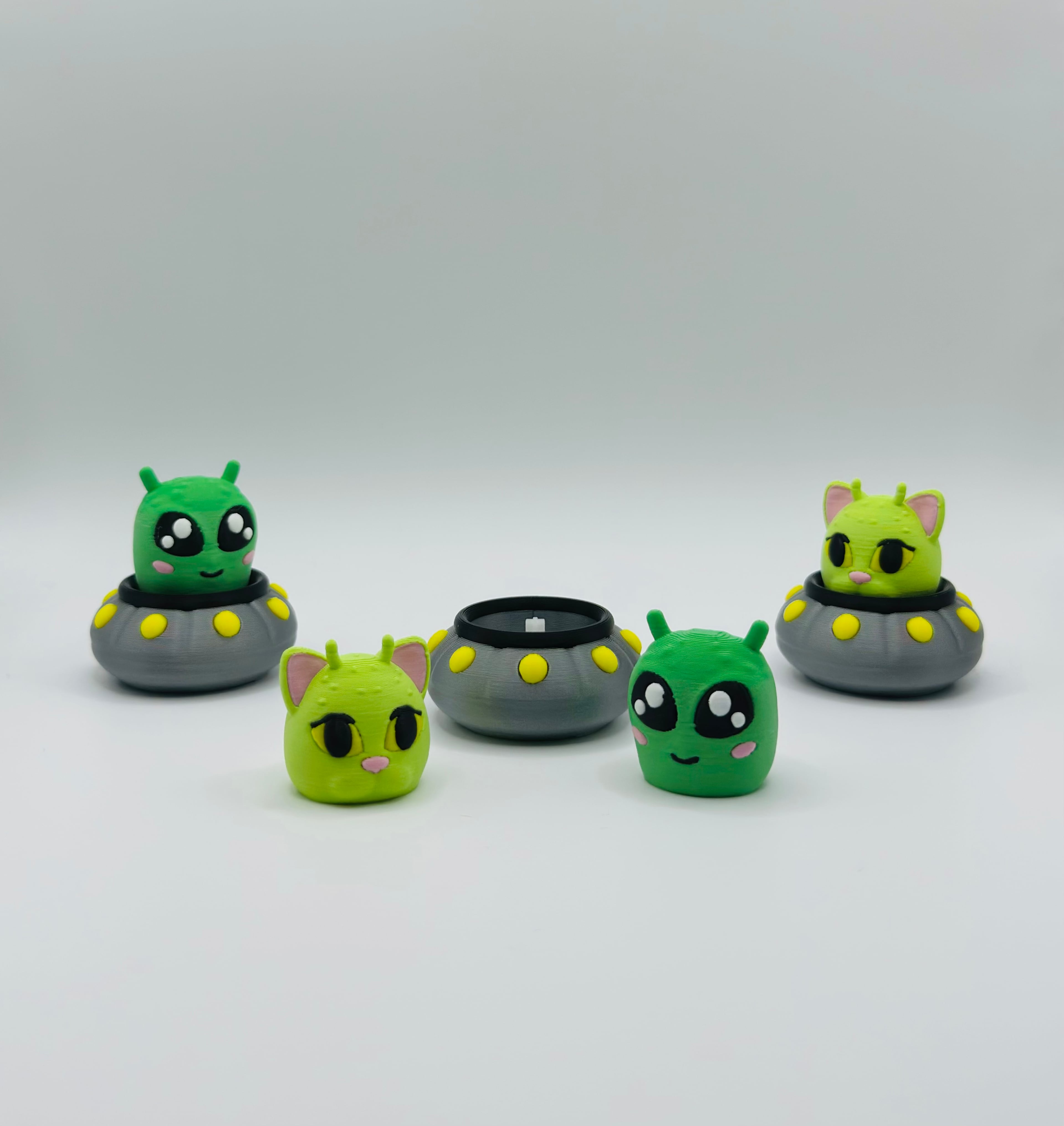 Alien & Cat UFO Clickers 3d model