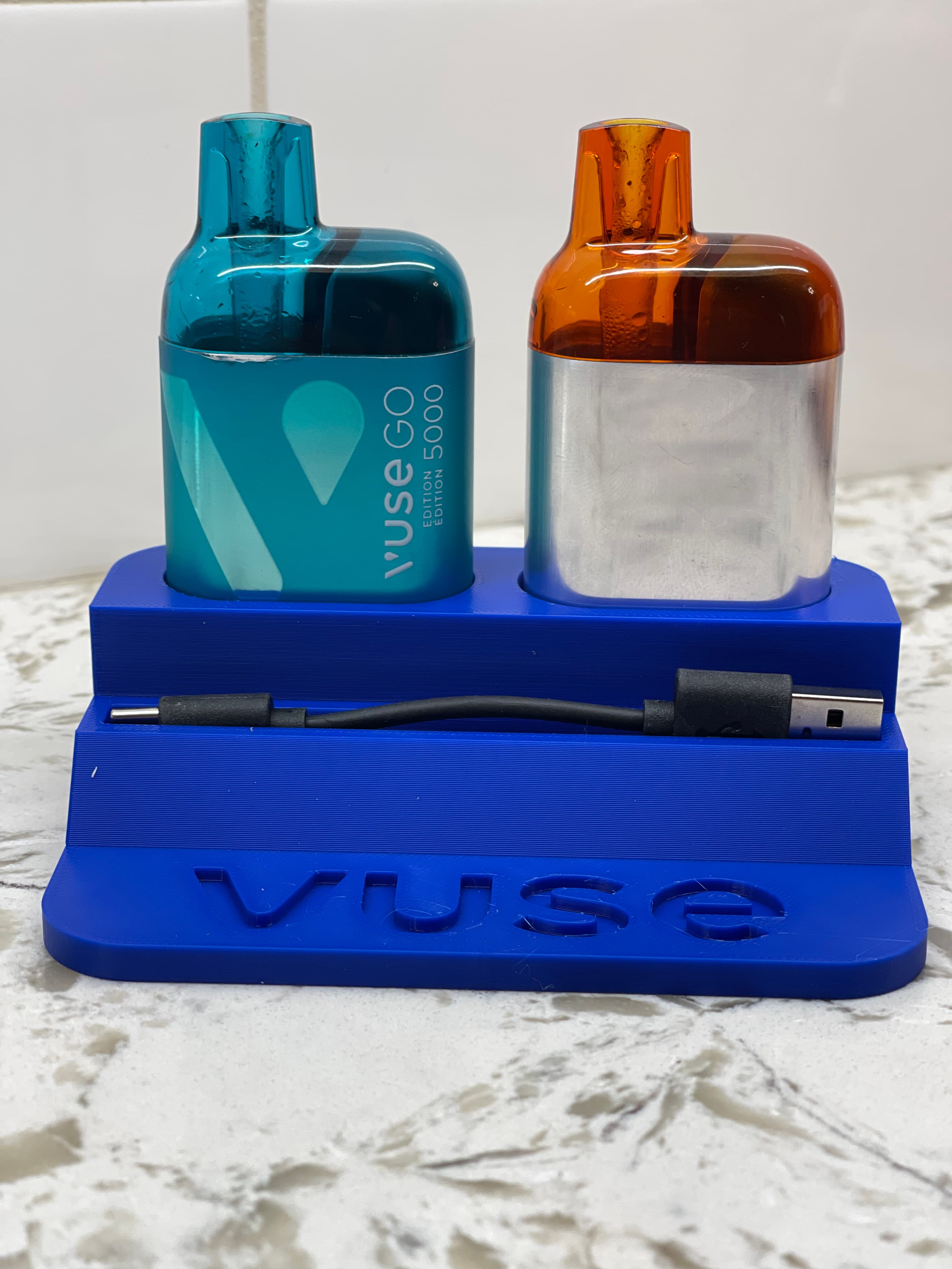 VUSE 5000 DOUBLE VAPE HOLDER 3d model