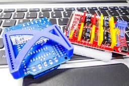 Pin Header Guard for Arduino Shield 3d model