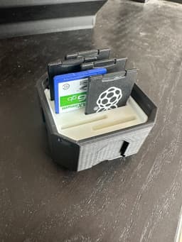 I tweaked the insert in Blender to create my first Multibin insert. I'm new here, don't know yet how to publish this remix, but will do as soon as I find the way. 3d model