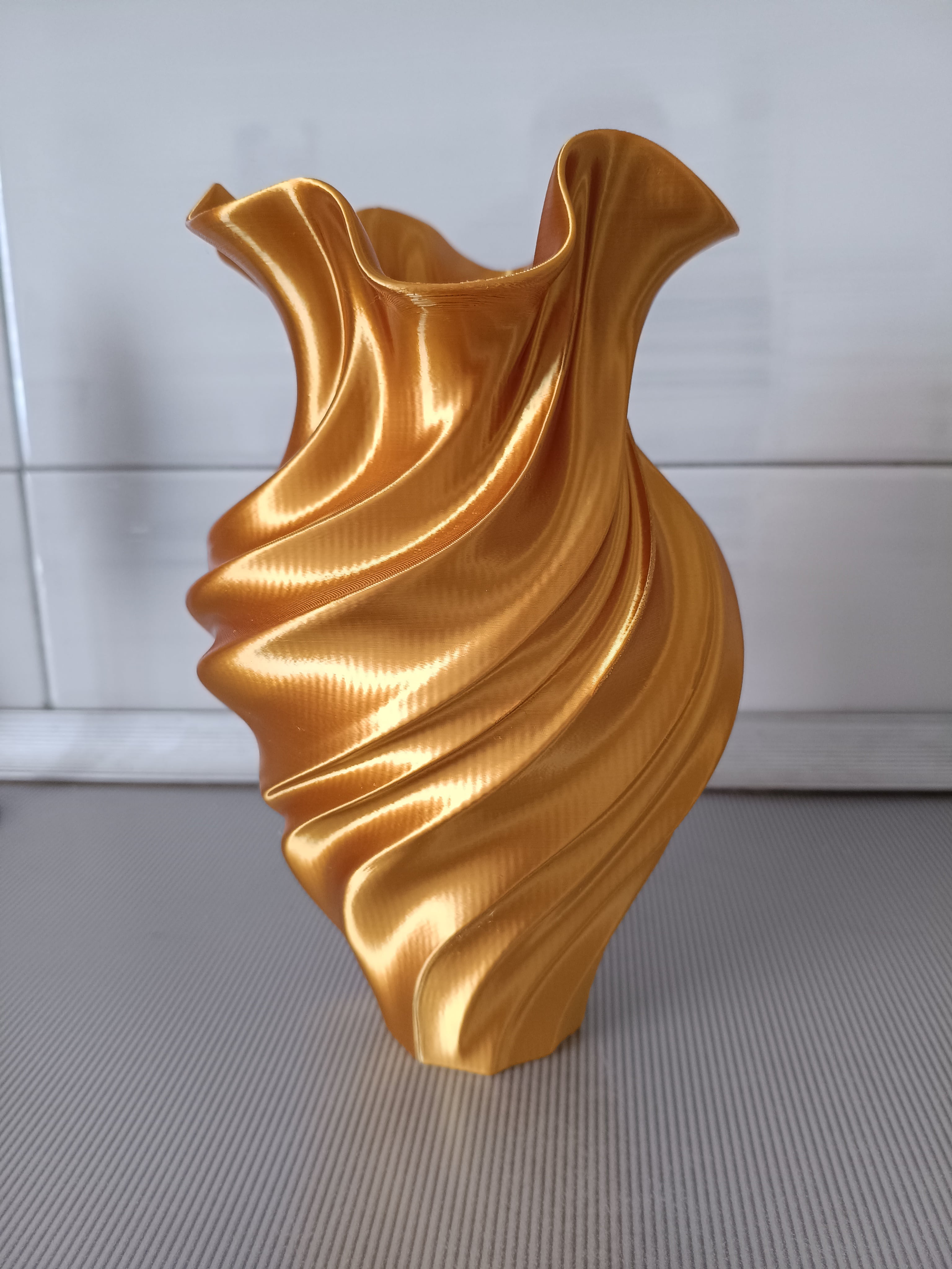 Modern Vase 3d model