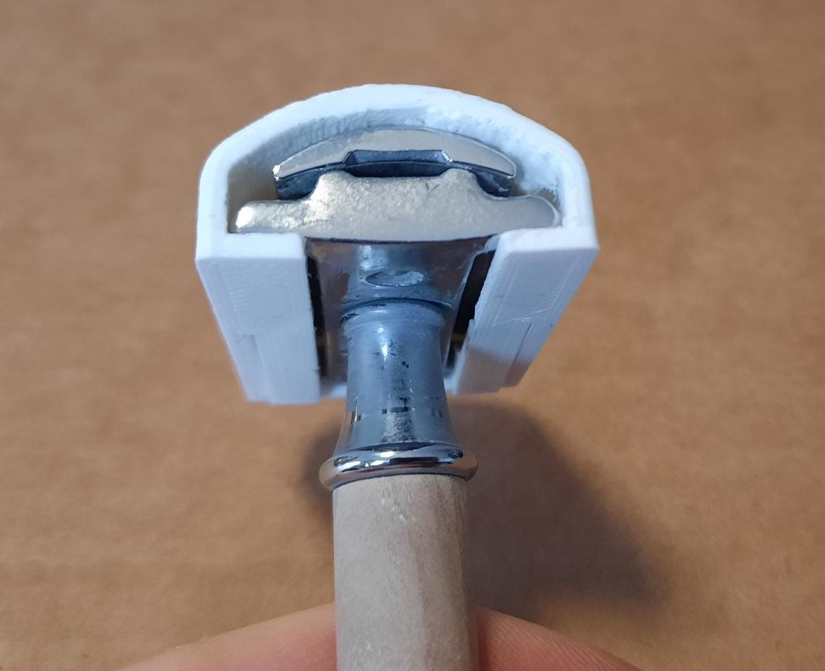 Safety Razor Travel Cover 3d model