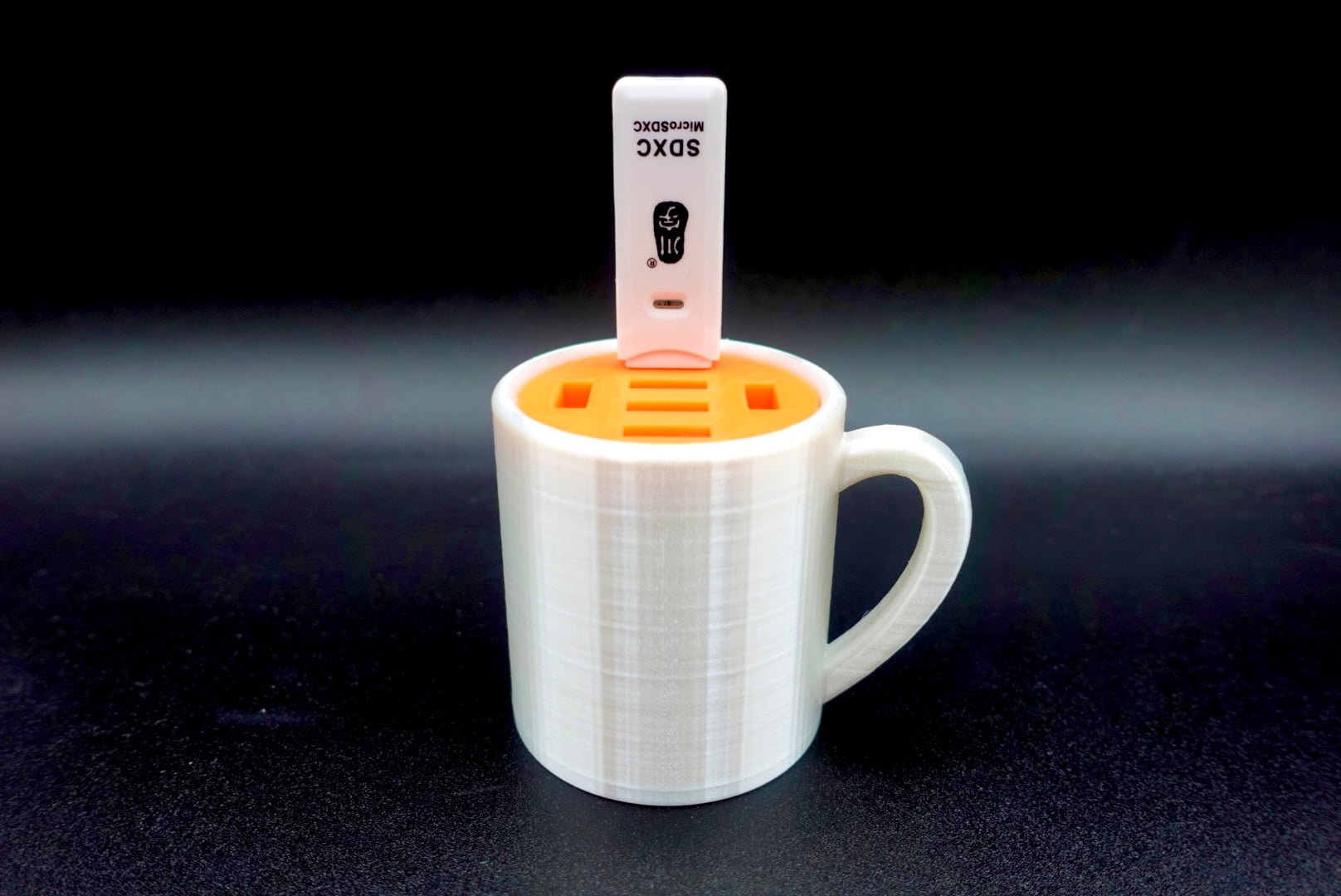 USB Holder (Mini Coffee Mug) 3d model