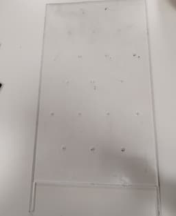 parcours capsule - Plaque du devant, des vis vont être mise dans les trous - 3d model