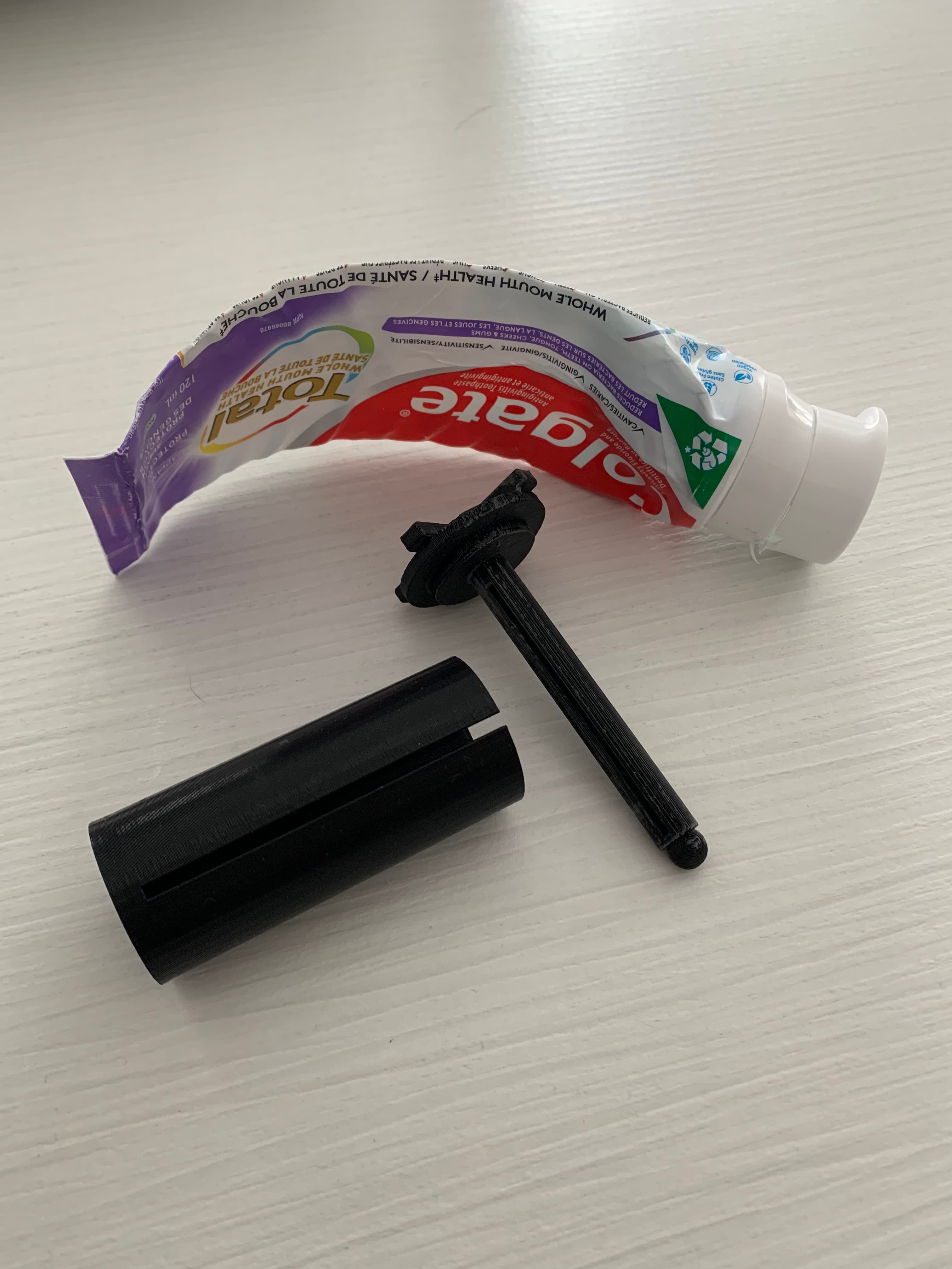 Tube & Key 3d model
