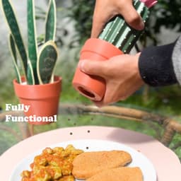 Cactus Salt Shaker & Pepper Grinder 3d model