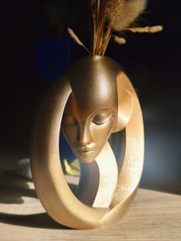 Modern Woman Vase 3d model