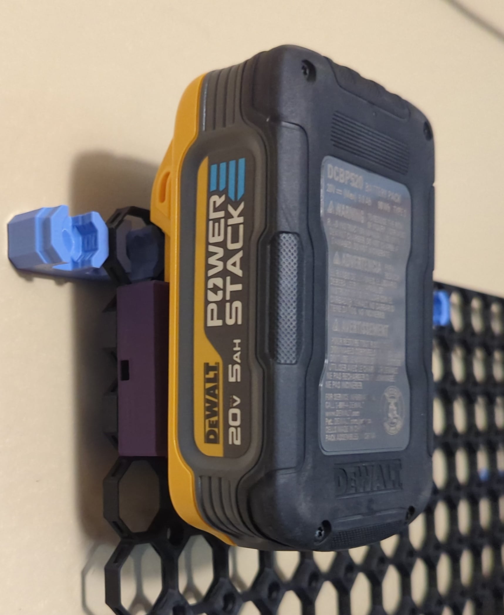 Multiboard mount for DeWalt 20V Batteries 3d model