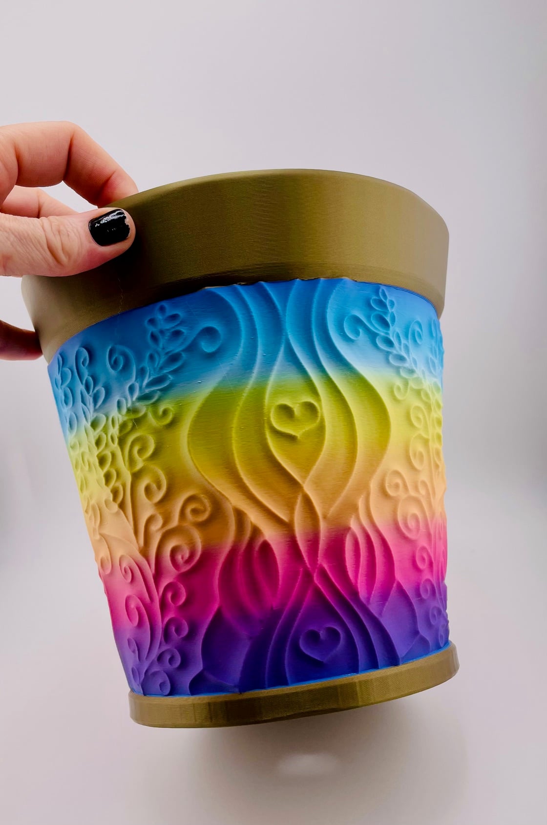 Carved Filigree Heart Pot 3d model