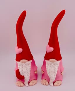 Coat Gnome -Hearts Bare Feet 3d model
