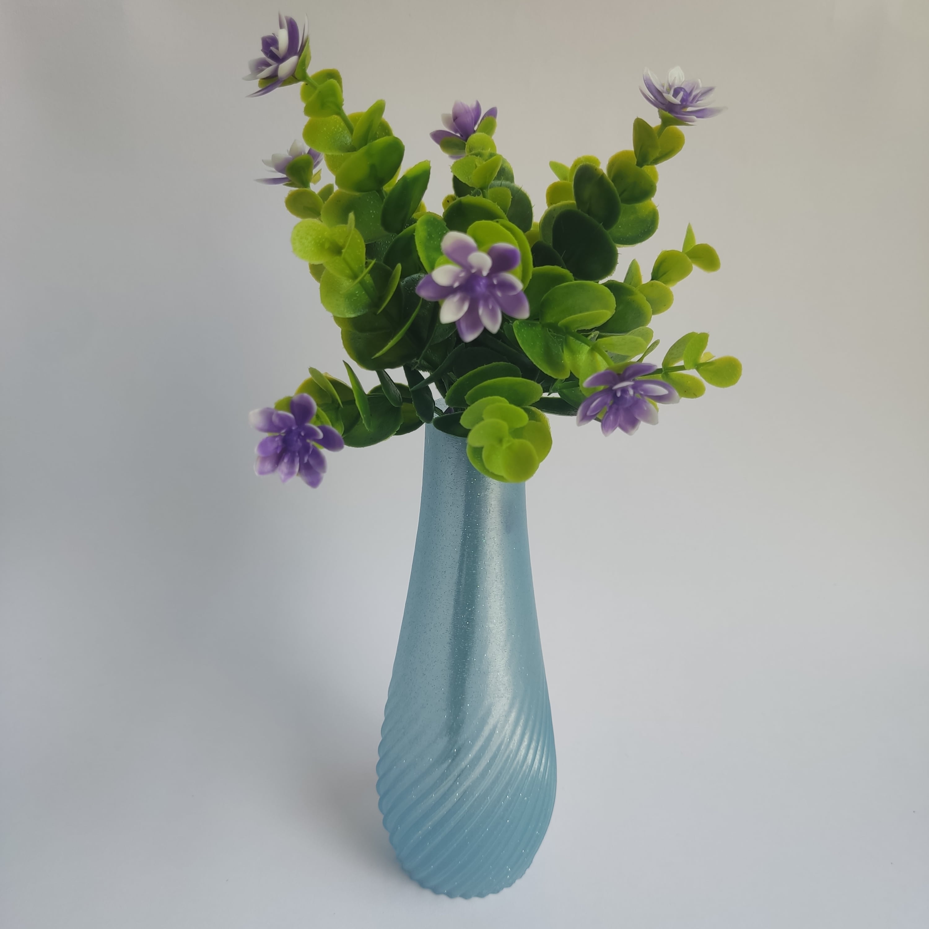gradient vase 3d model