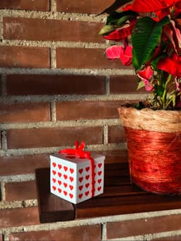 Foldable Valentine Gift Box 3d model