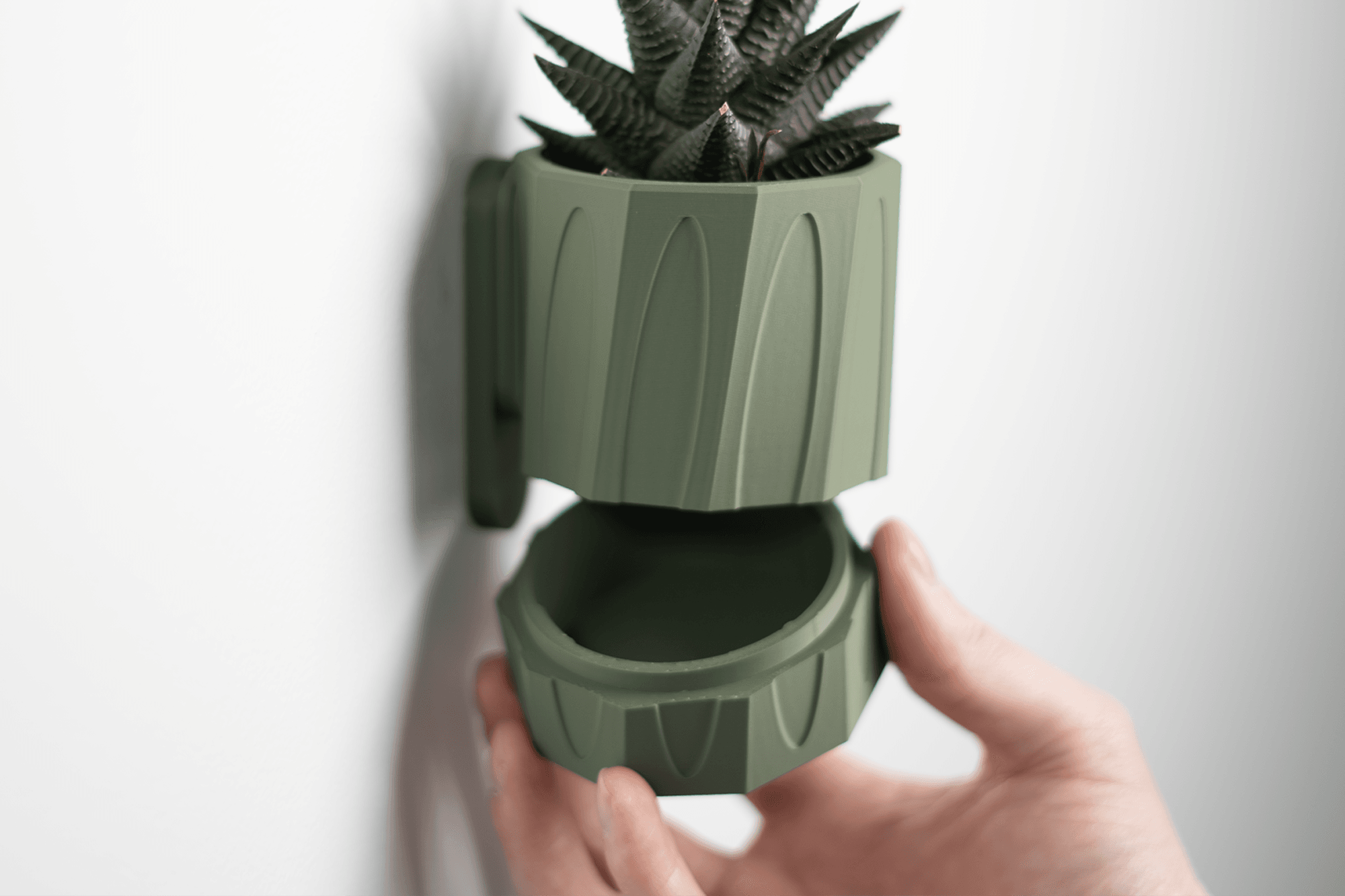 Twisted Deco Planter 3d model